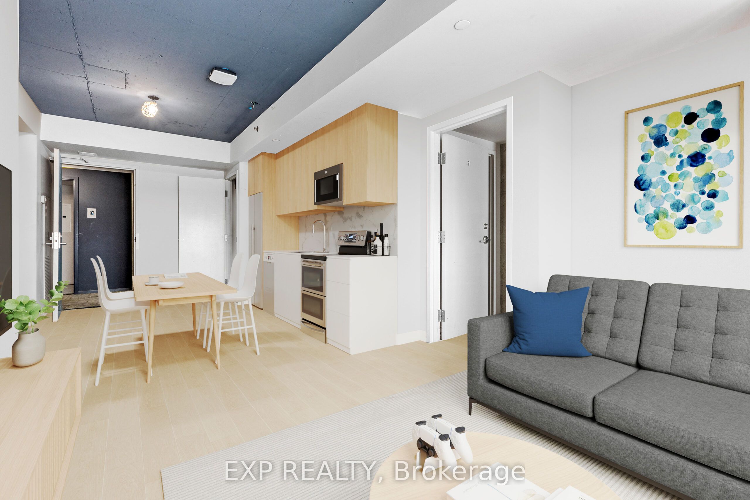 101 Champagne Avenue S 10 Property Photo 4
