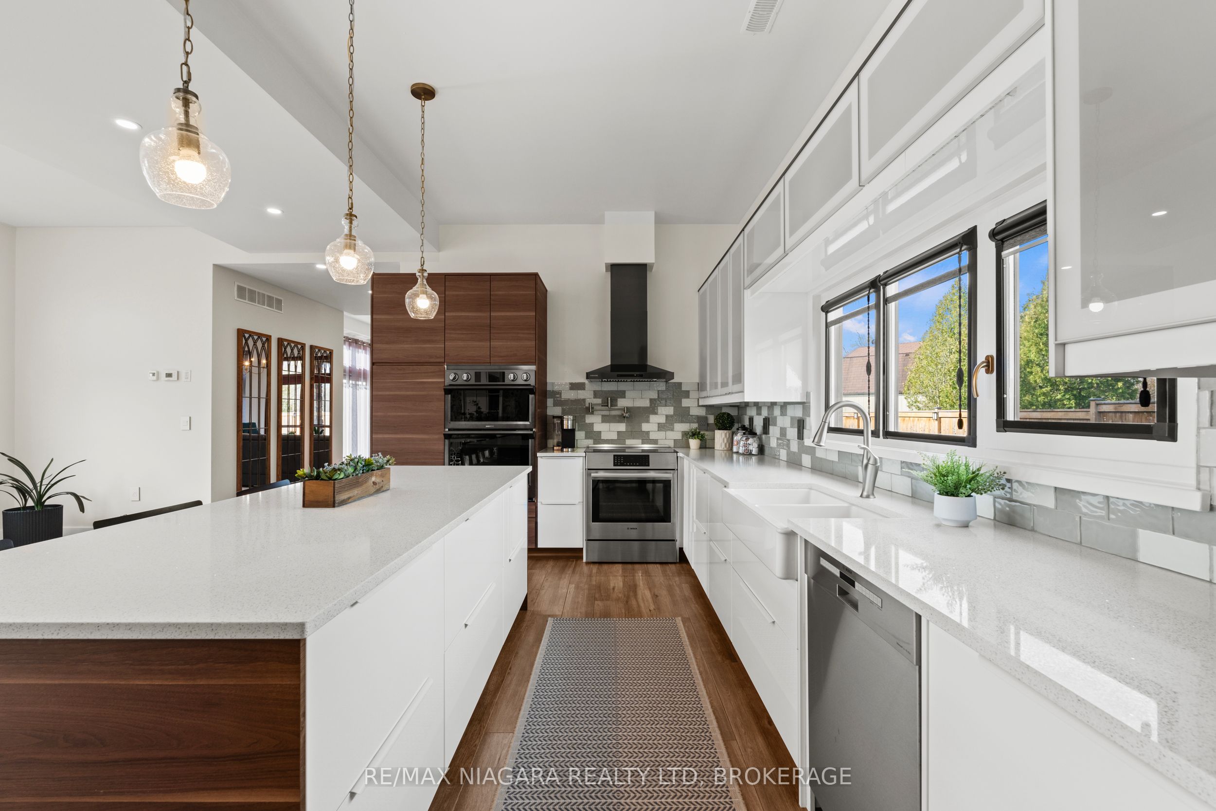 1887 Dominion Road Property Photo 13