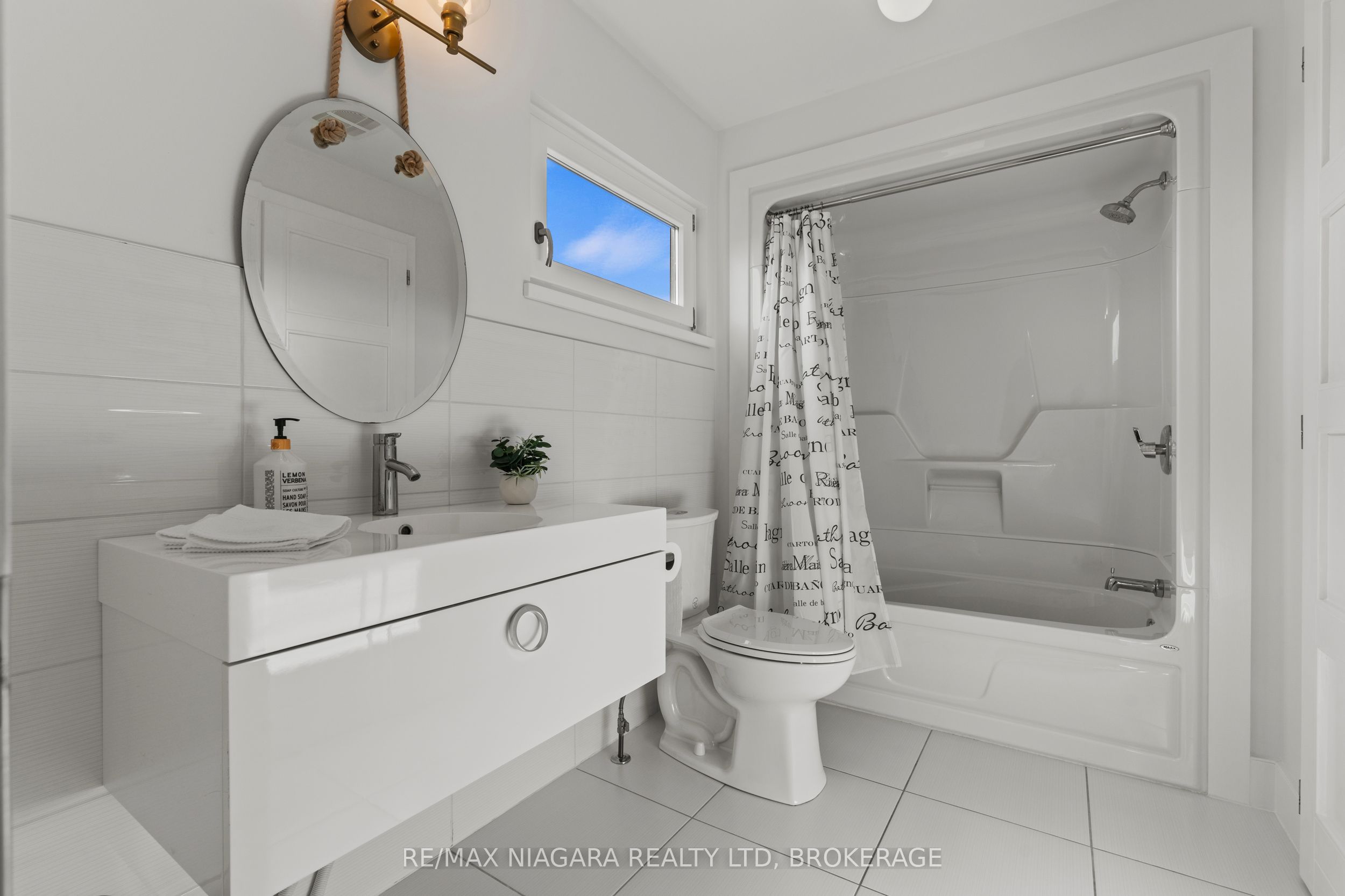 1887 Dominion Road Property Photo 31