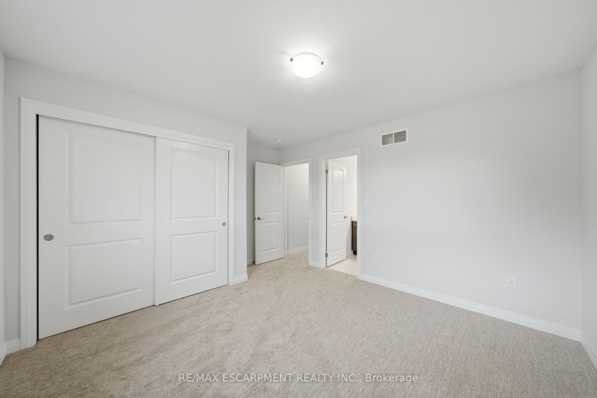 778 Bradford Avenue Property Photo 28