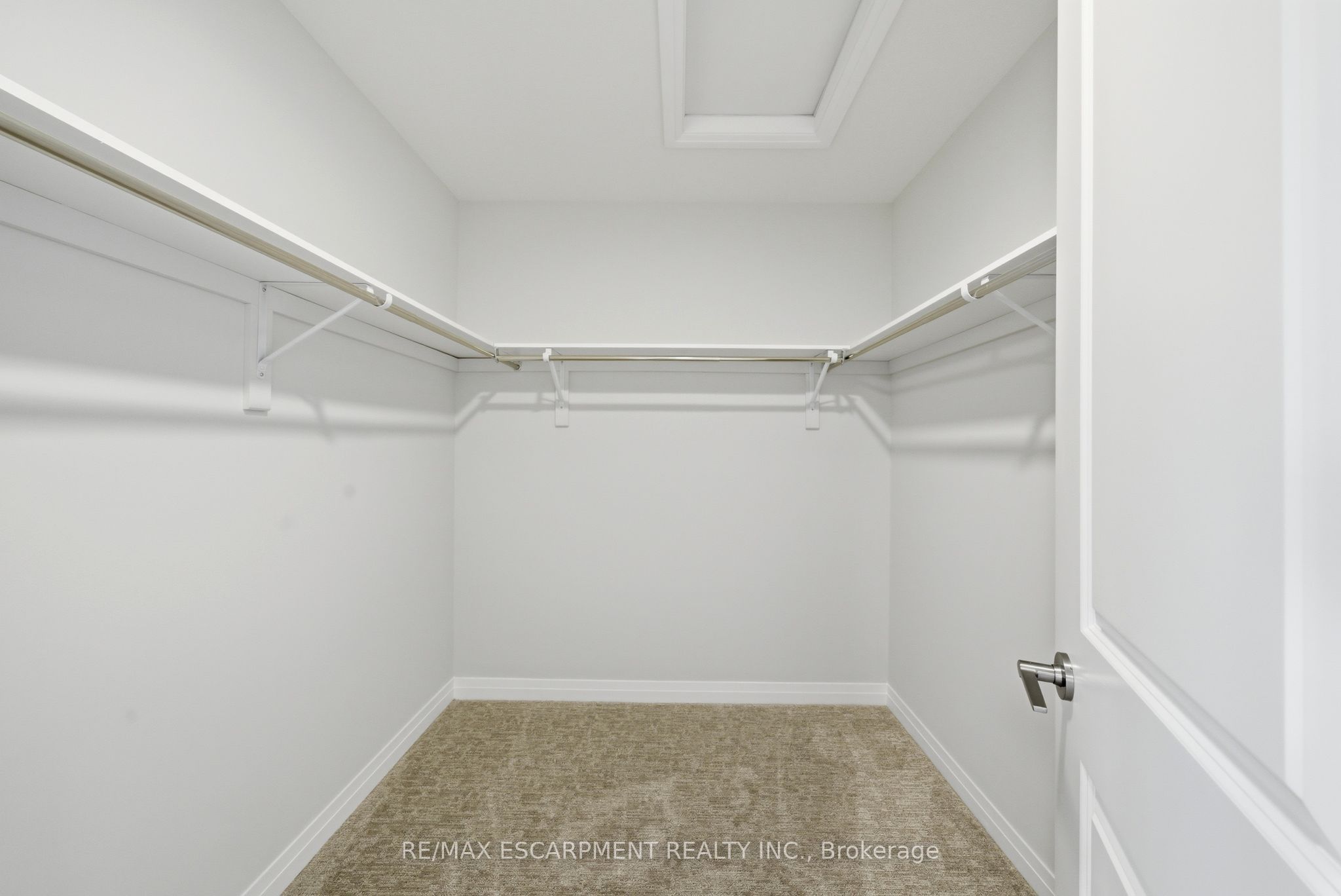 778 Bradford Avenue Property Photo 36