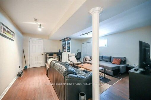 86 Chatham Street Lower Property Photo 5