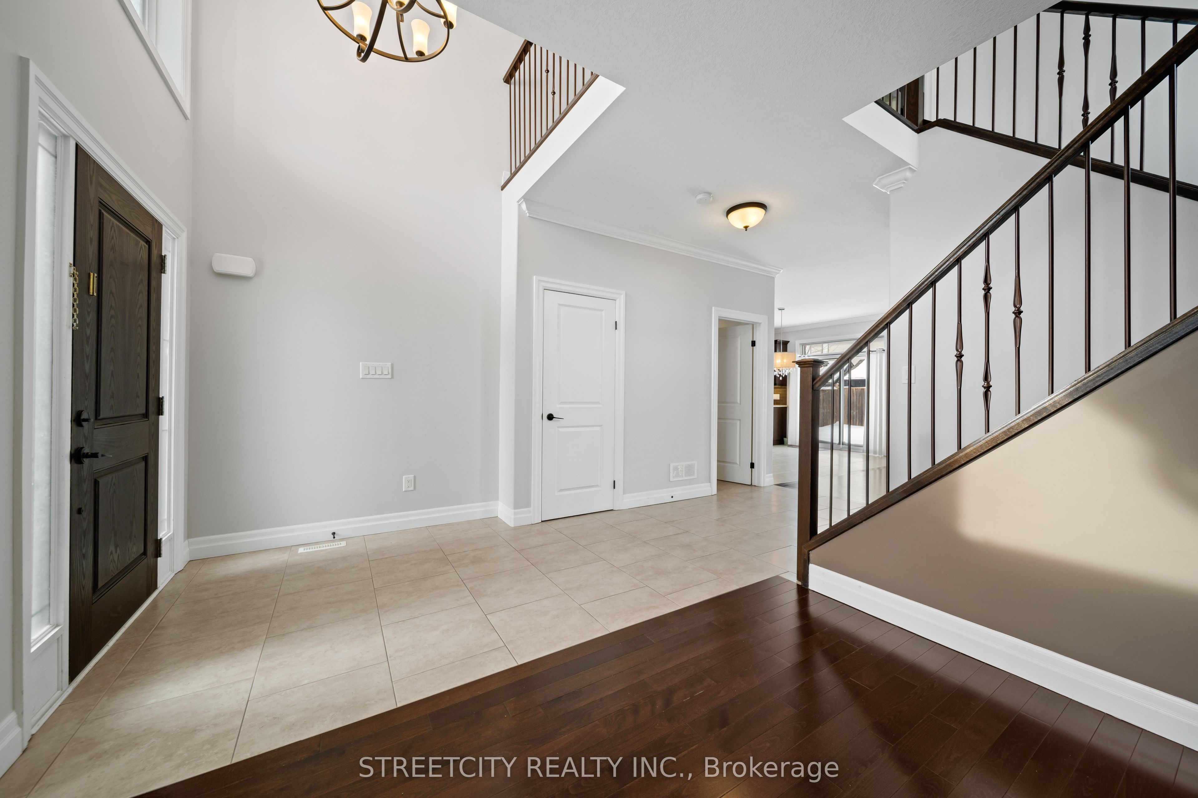 6540 Upper Canada Cross Property Photo 5