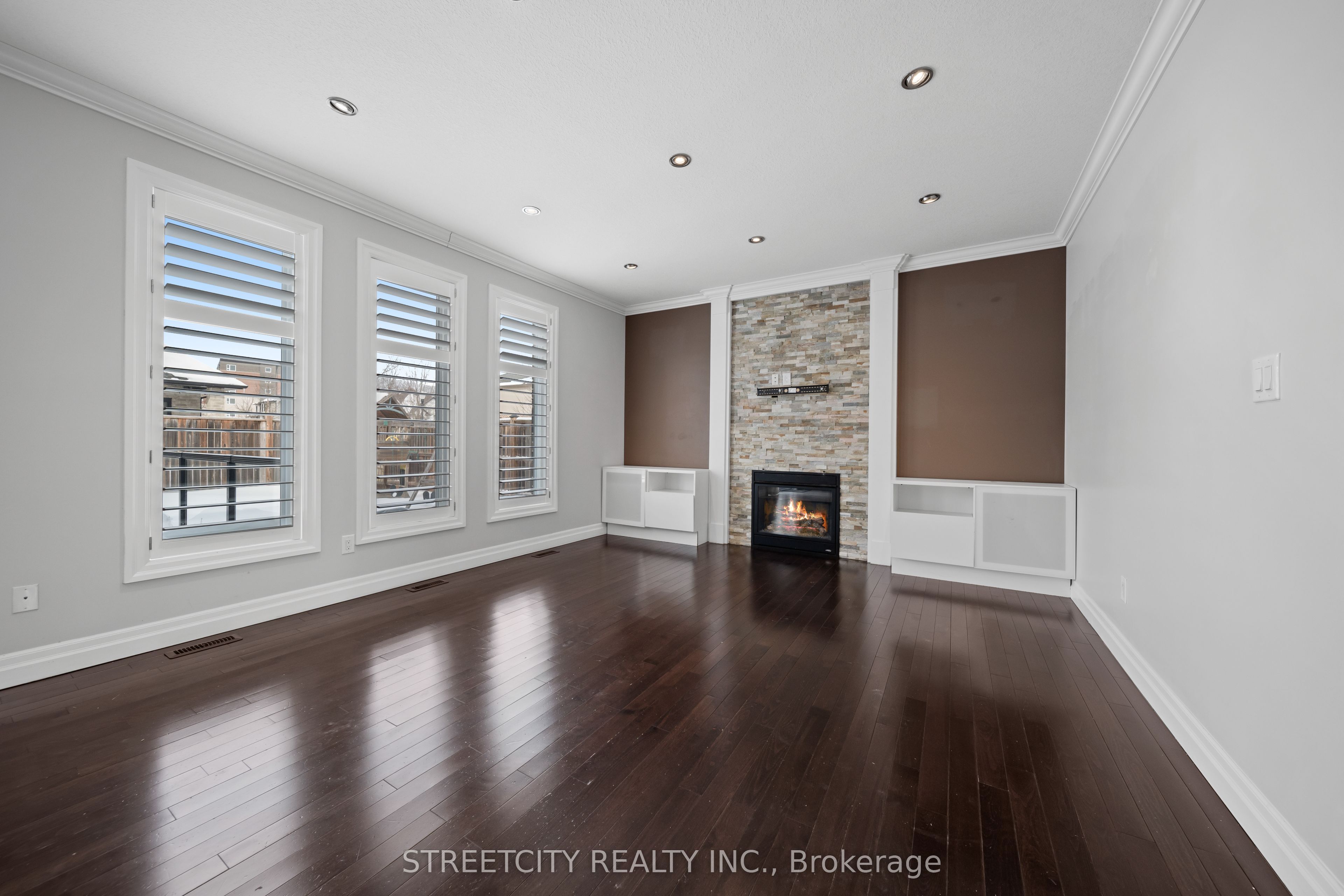 6540 Upper Canada Cross Property Photo 7