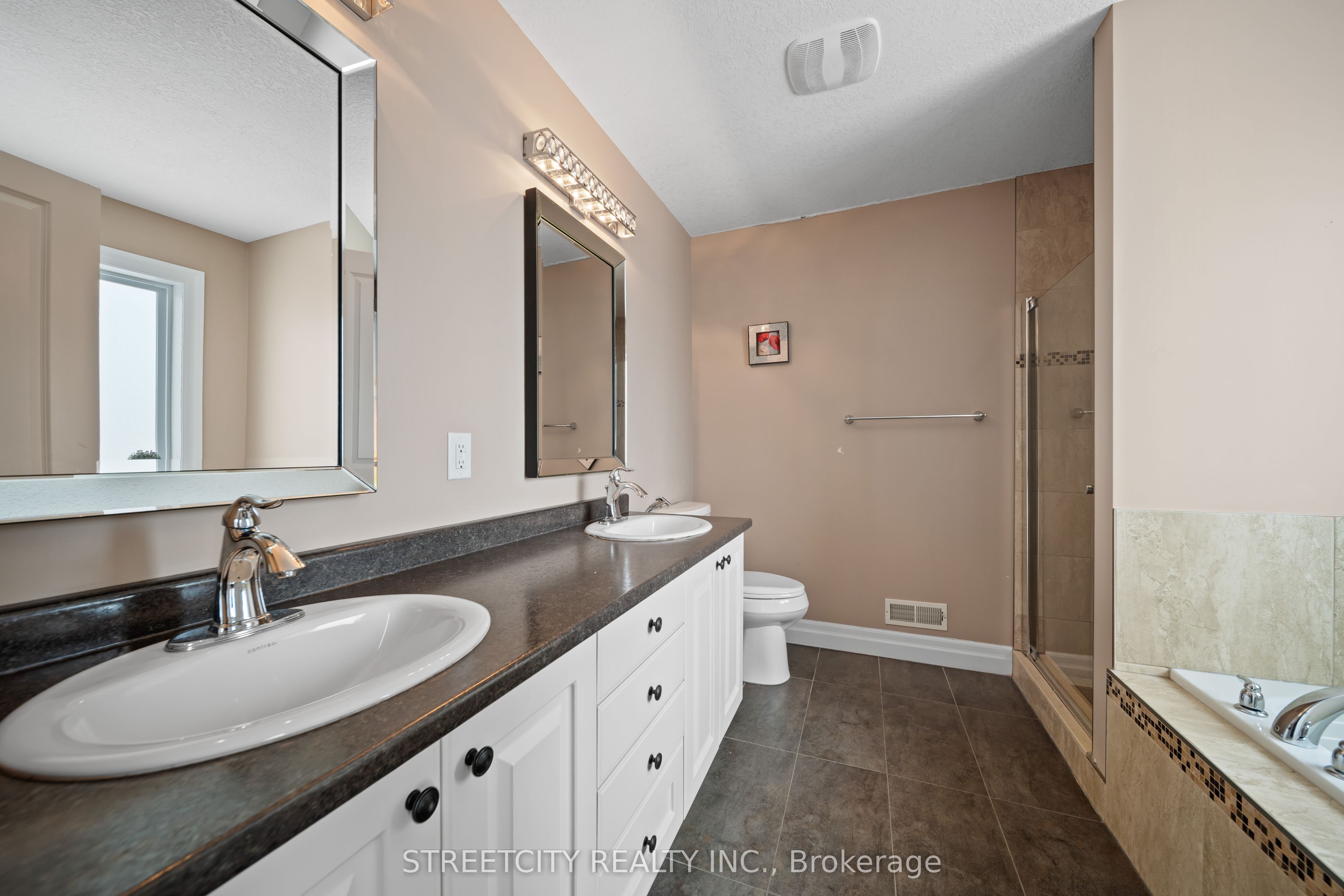 6540 Upper Canada Cross Property Photo 23