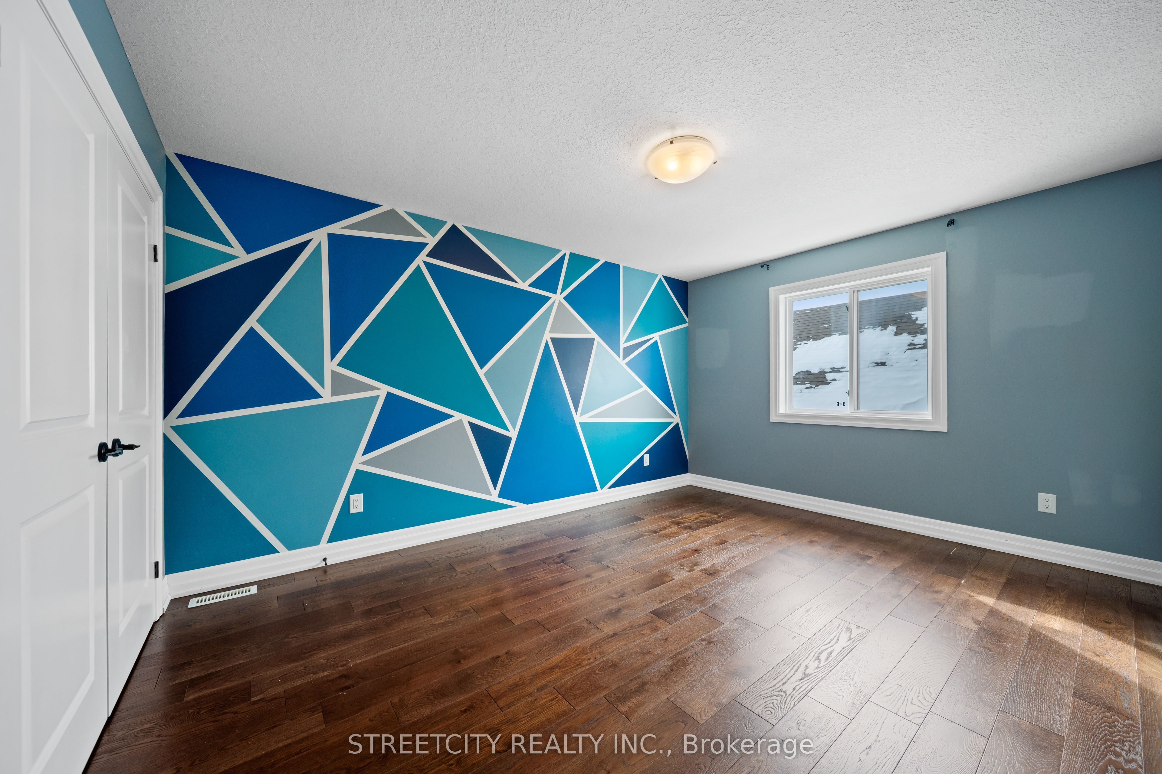 6540 Upper Canada Cross Property Photo 32