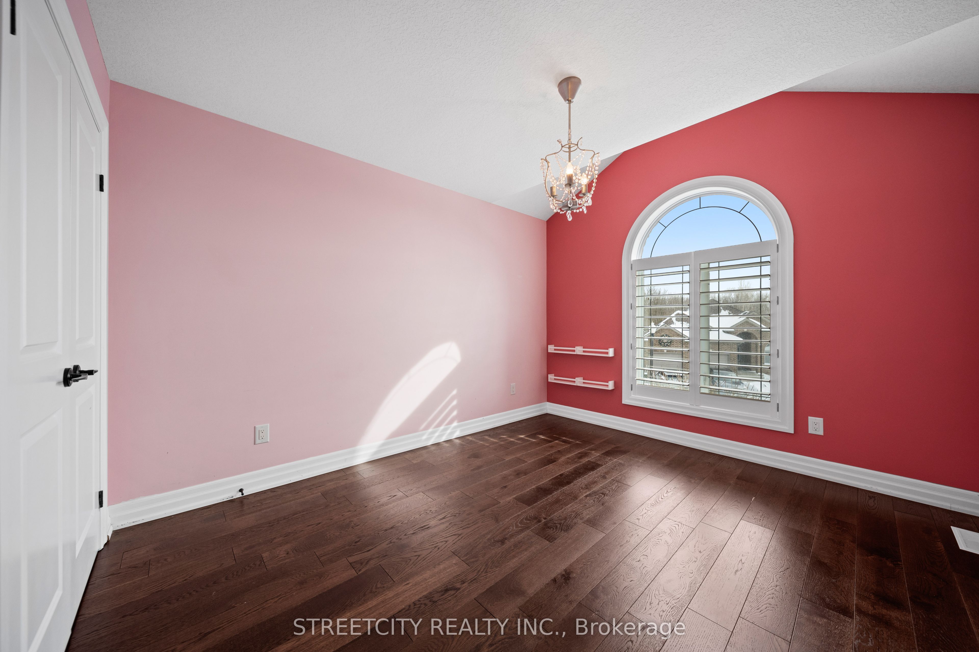 6540 Upper Canada Cross Property Photo 34