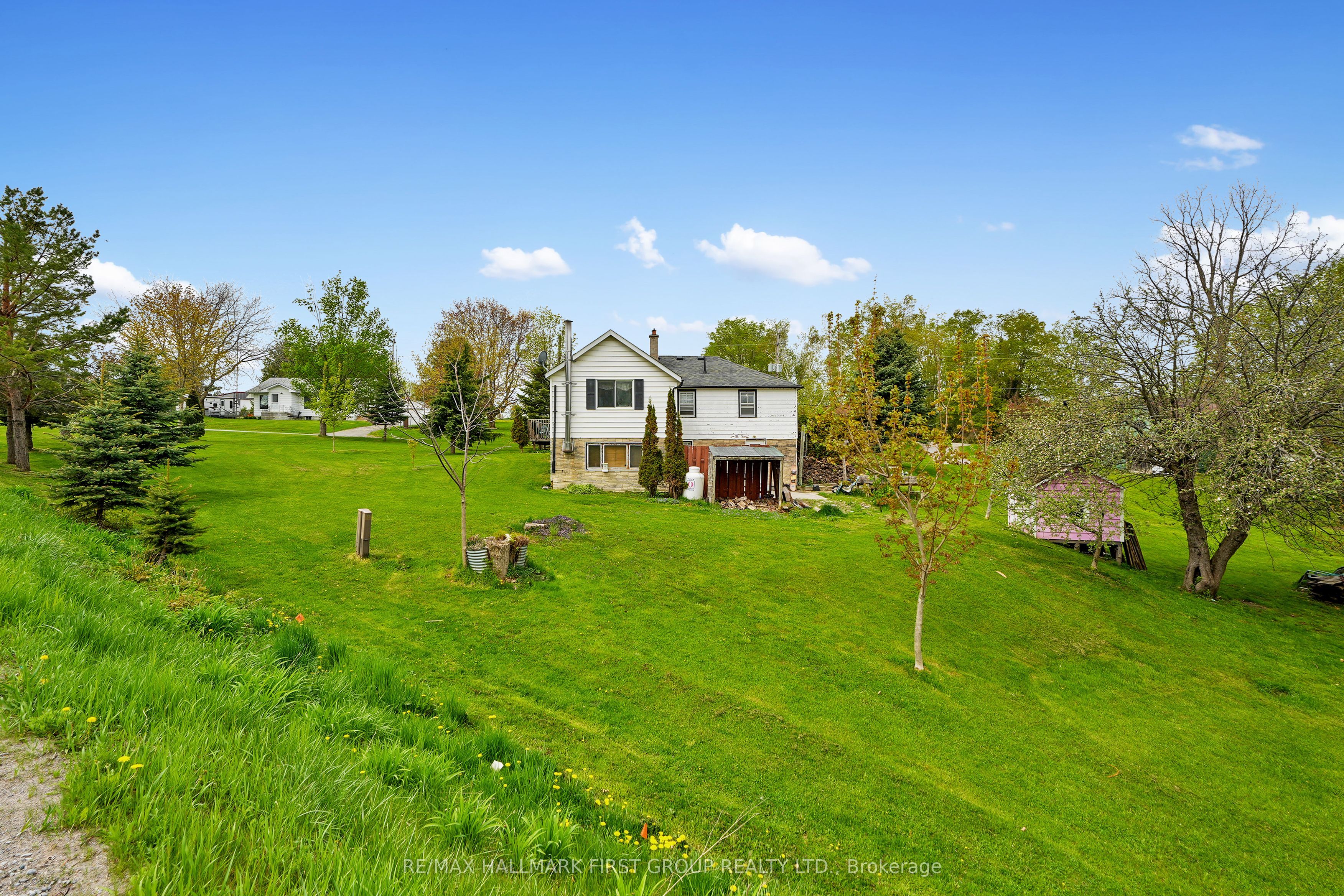 19 Halstead Road Property Photo 34
