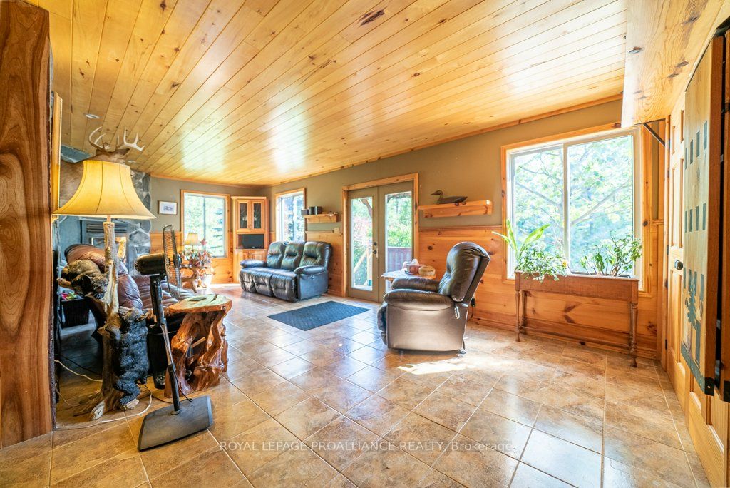2475 Alfs Bay Lane Property Photo 11