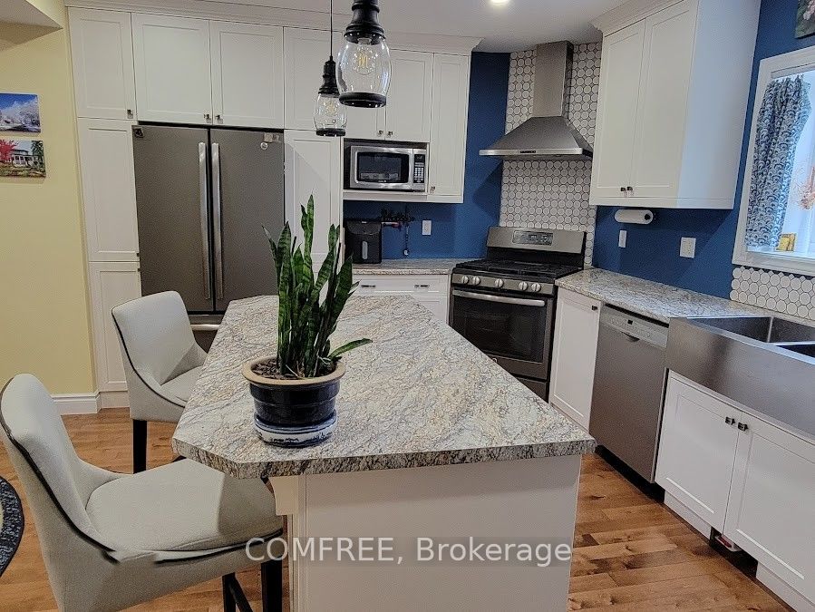 136 John Street Property Photo 7