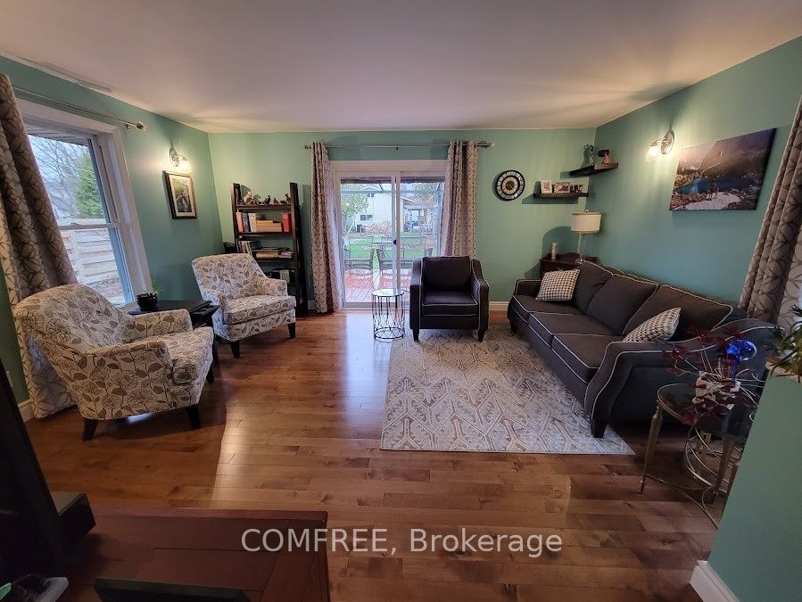 136 John Street Property Photo 10