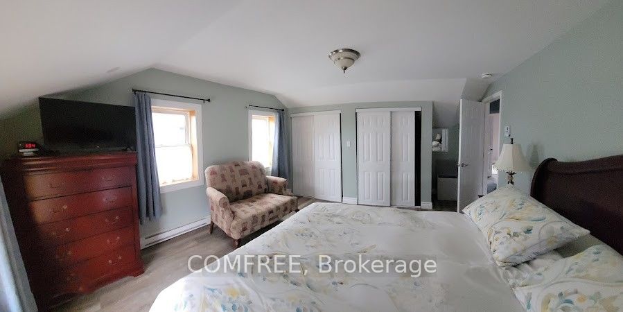 136 John Street Property Photo 20