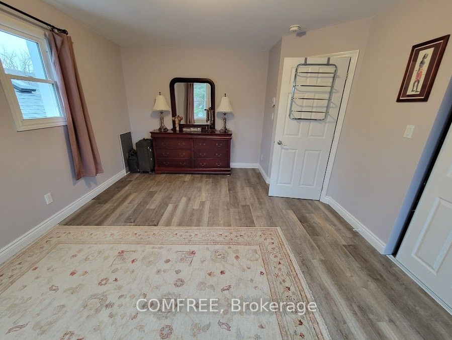 136 John Street Property Photo 22