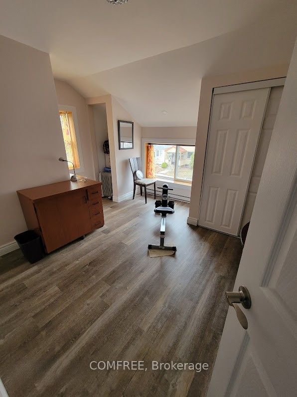 136 John Street Property Photo 25