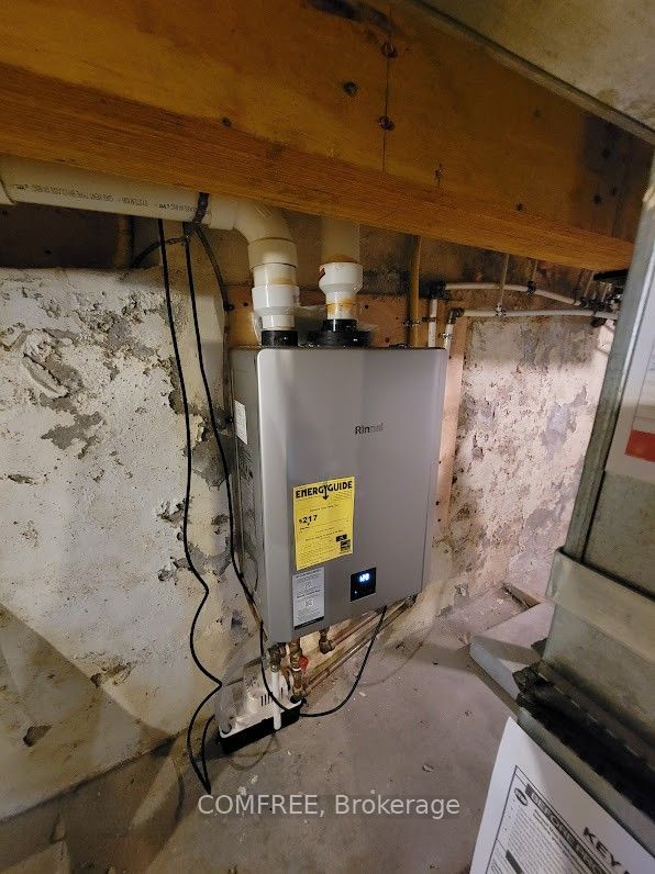 136 John Street Property Photo 32