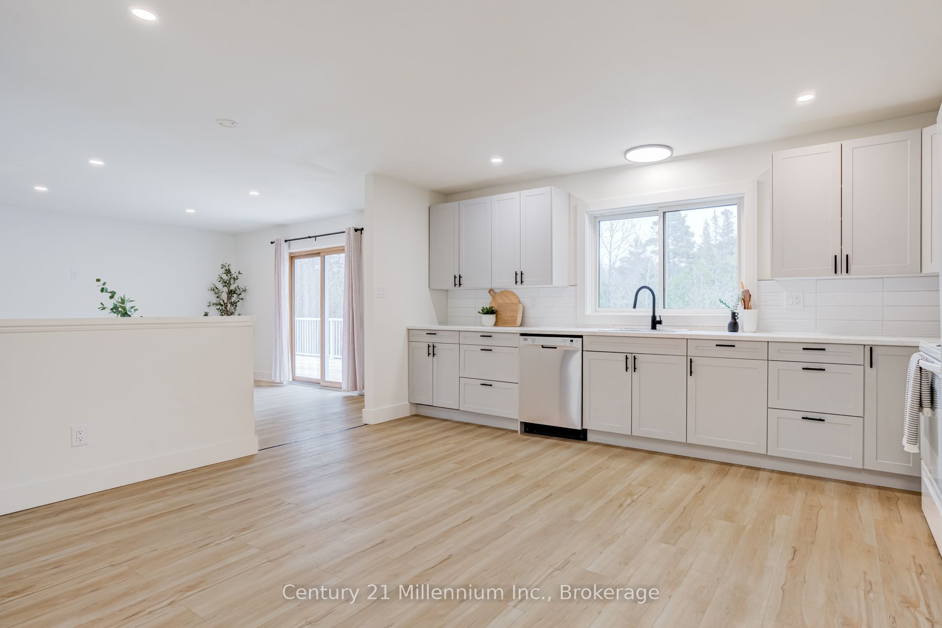 12 Nicholas Street Property Photo 9