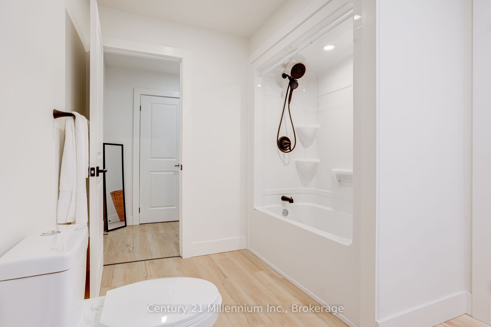 12 Nicholas Street Property Photo 21