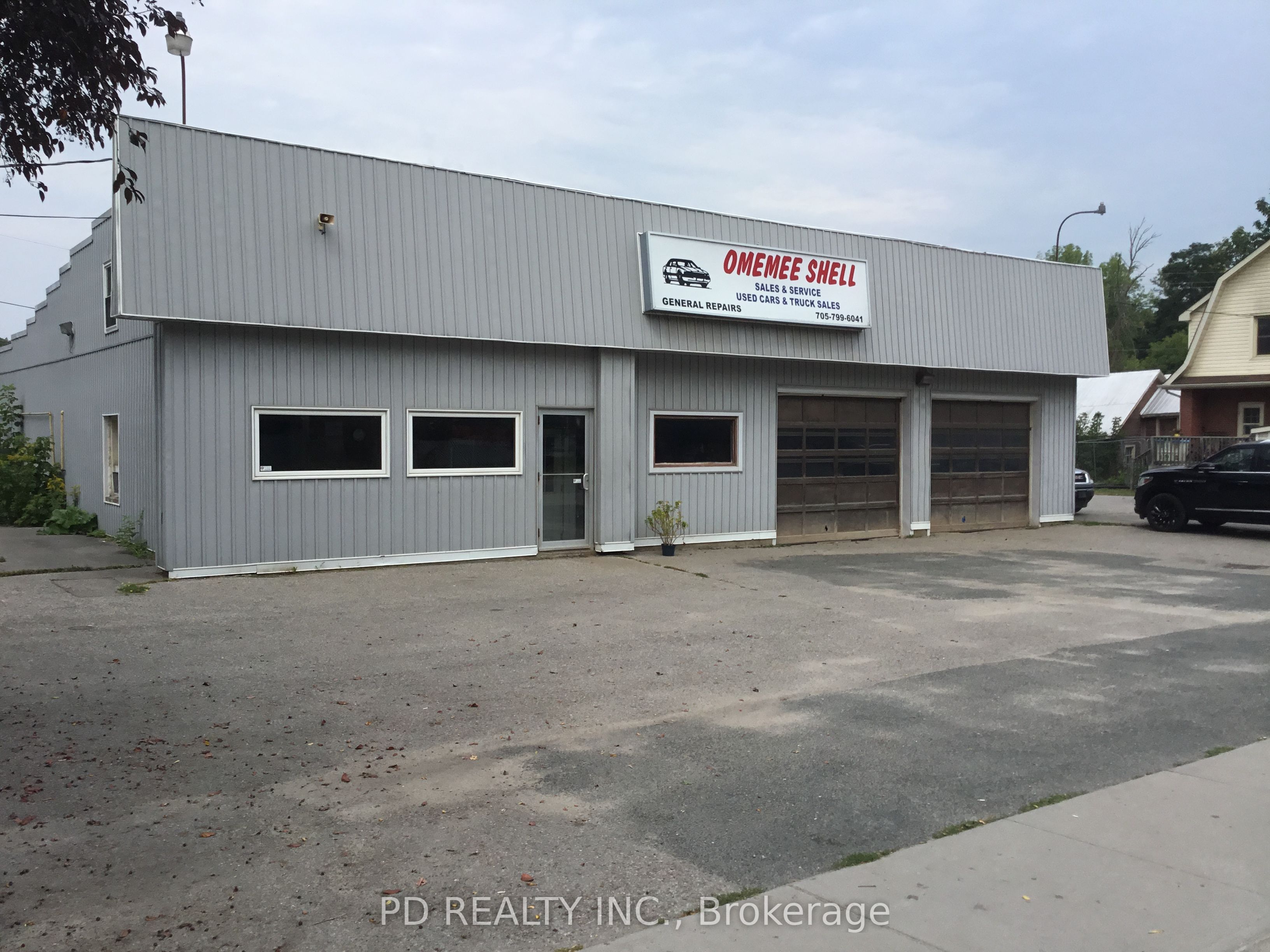 73 King Street E Property Photo 1