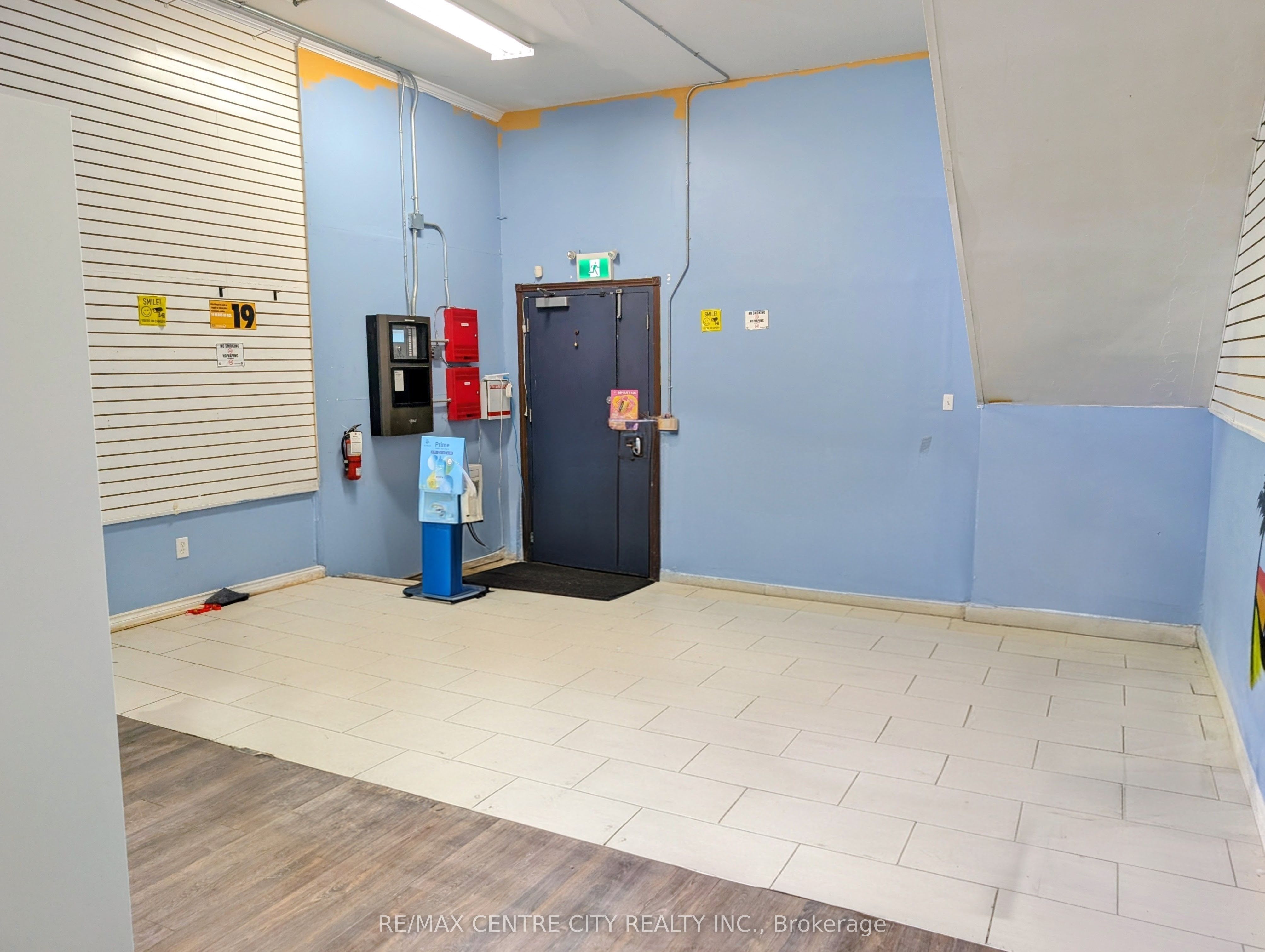 362 Richmond Street Unit B Property Photo 5