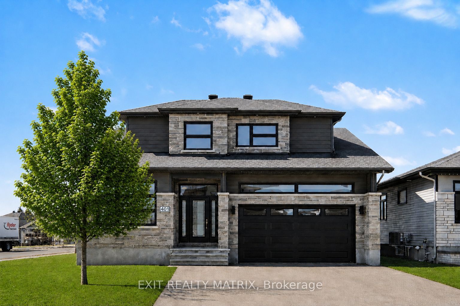 401 Bruges Street Property Photo 1