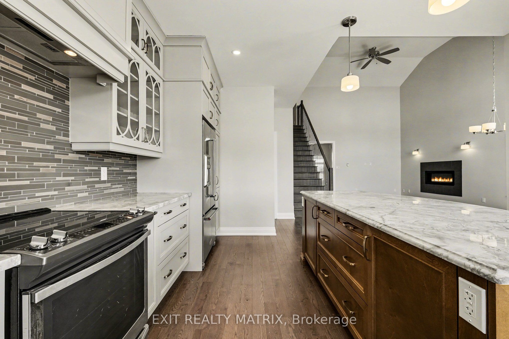 401 Bruges Street Property Photo 5