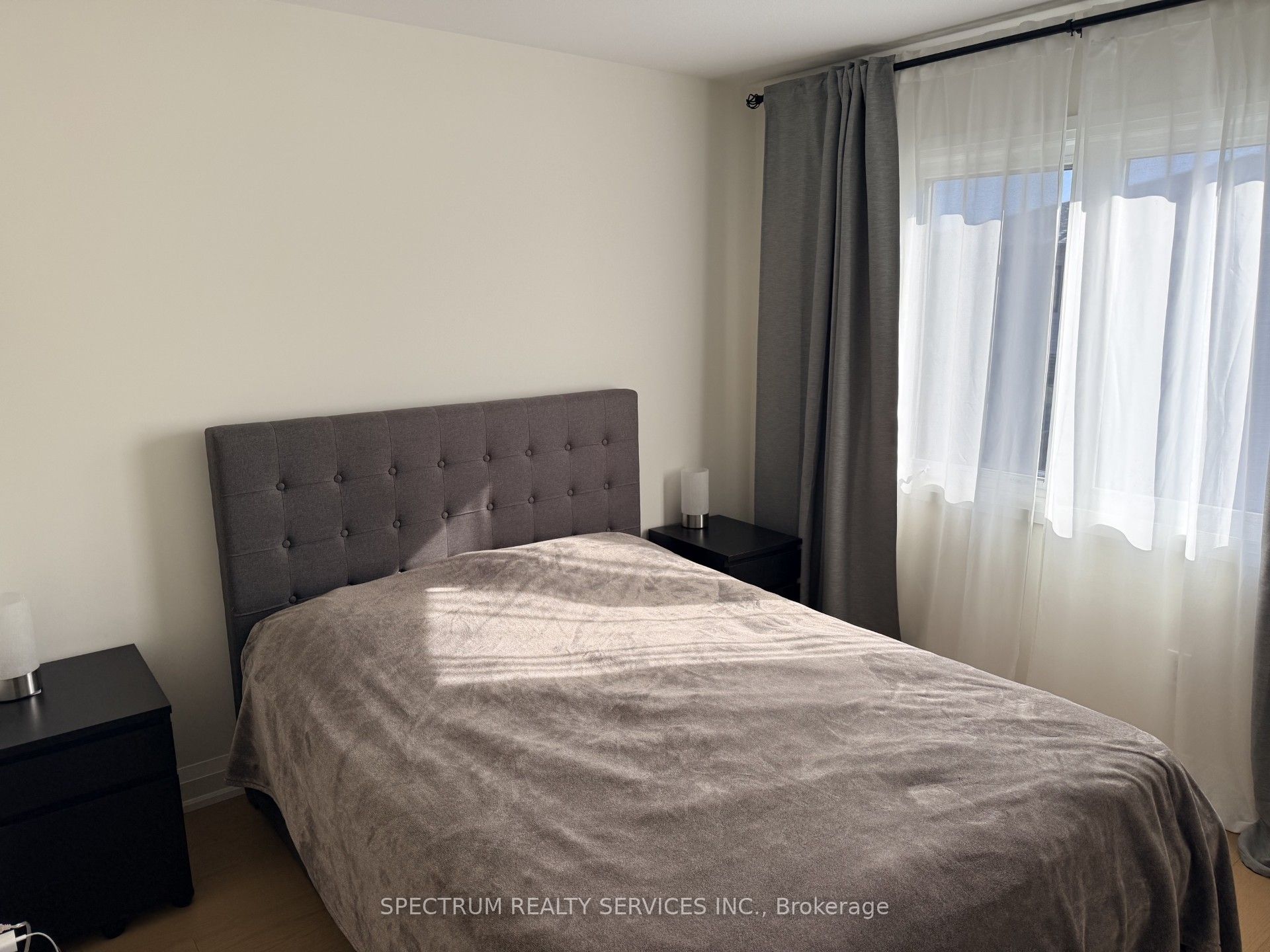 7436 Matteo Drive Property Photo 12