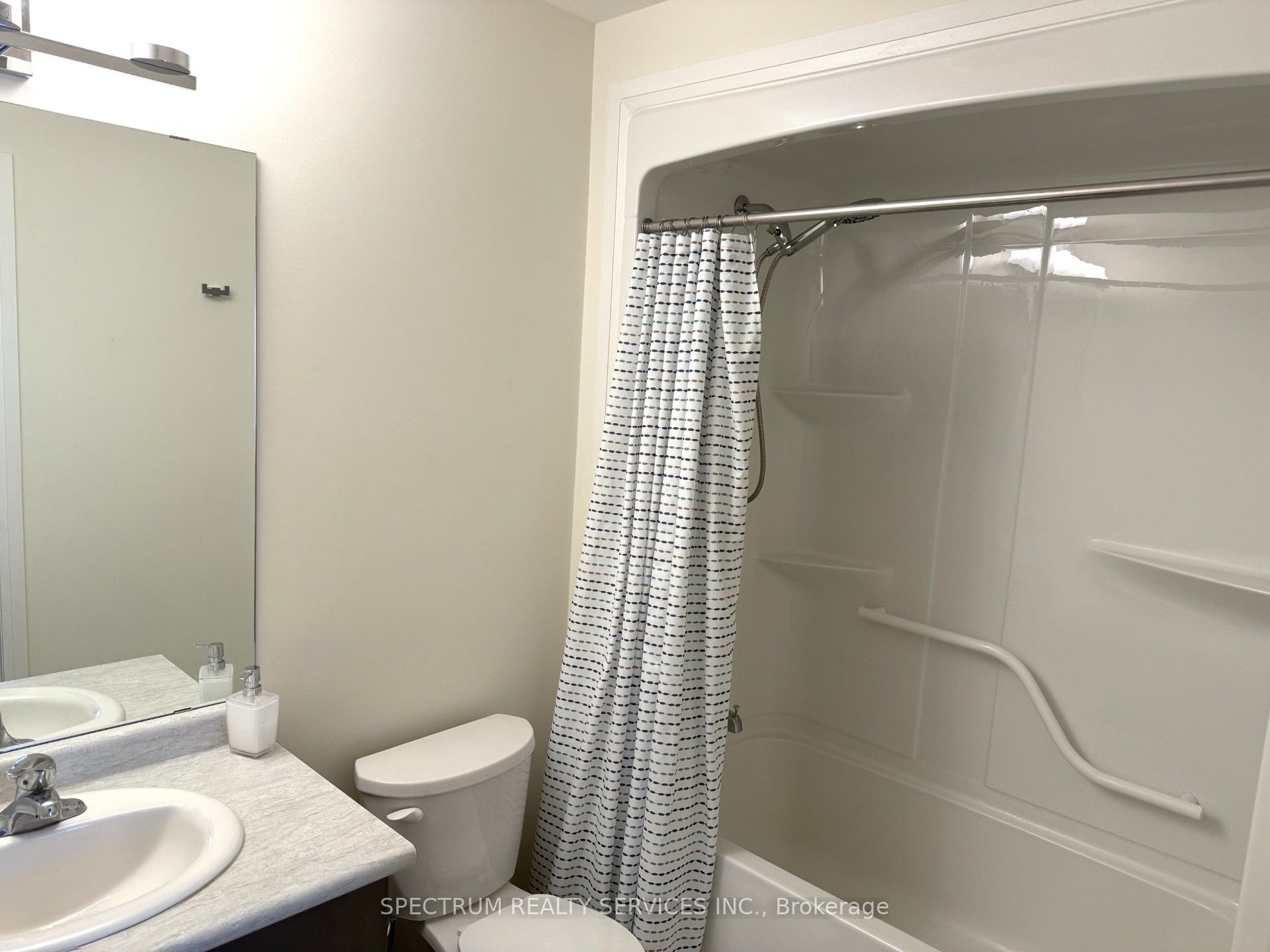 7436 Matteo Drive Property Photo 14
