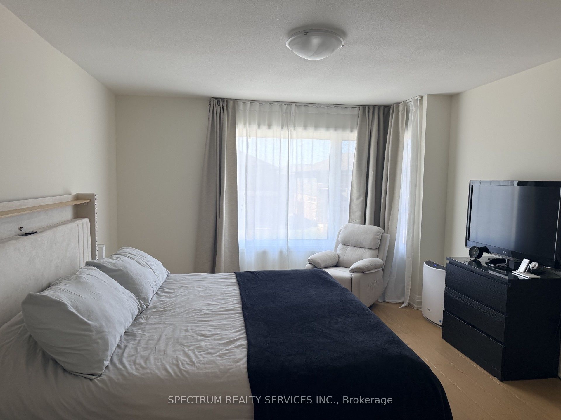 7436 Matteo Drive Property Photo 17