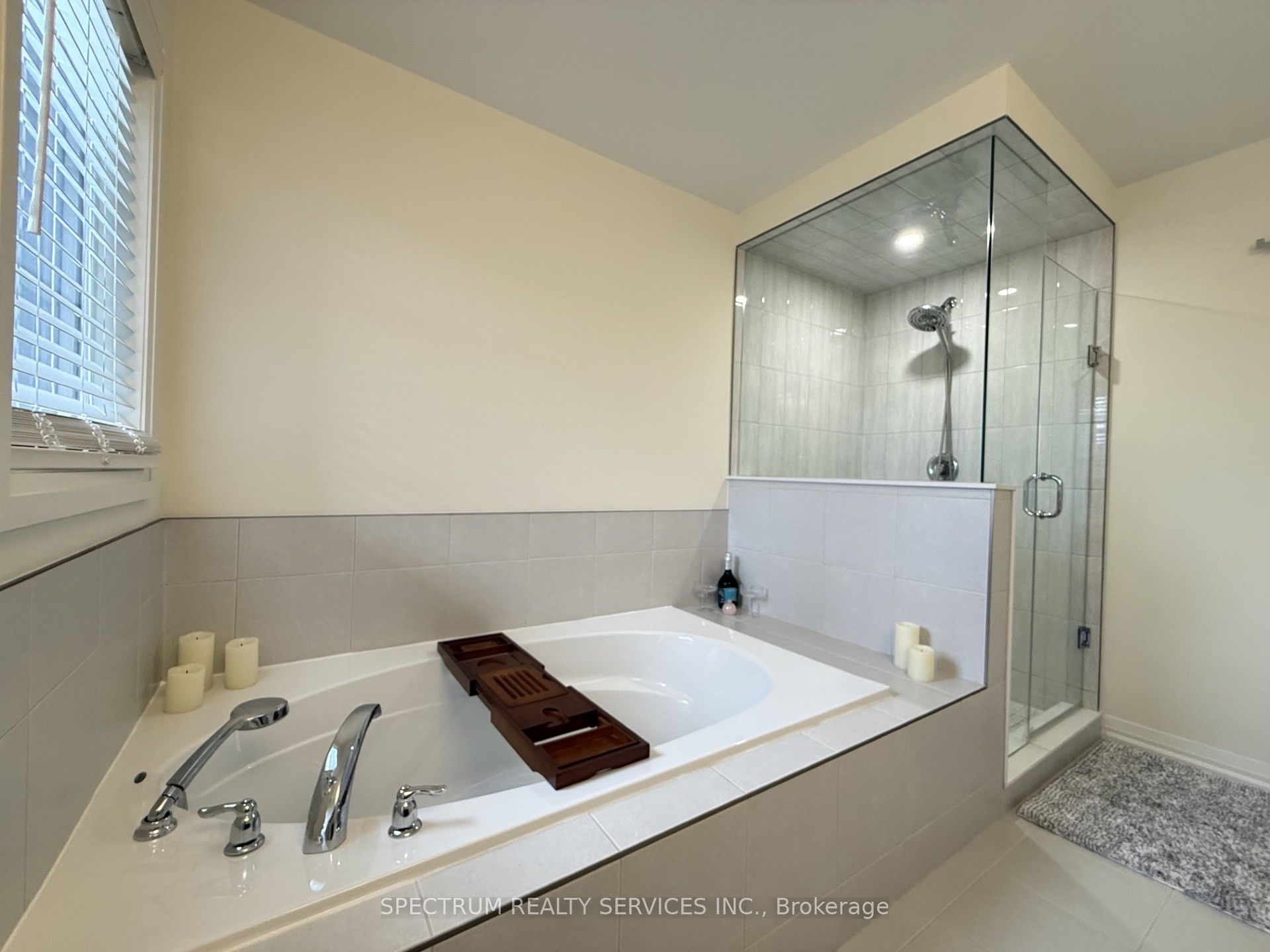 7436 Matteo Drive Property Photo 20