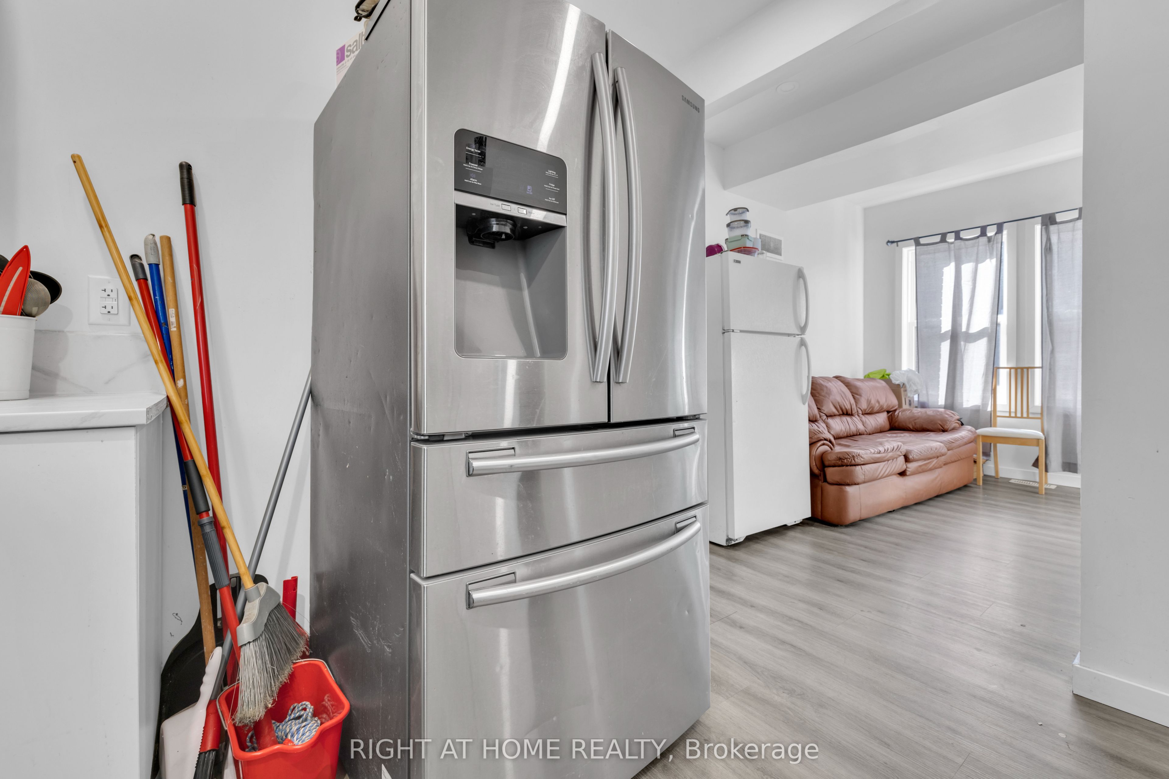 539 Campbell Avenue Property Photo 6