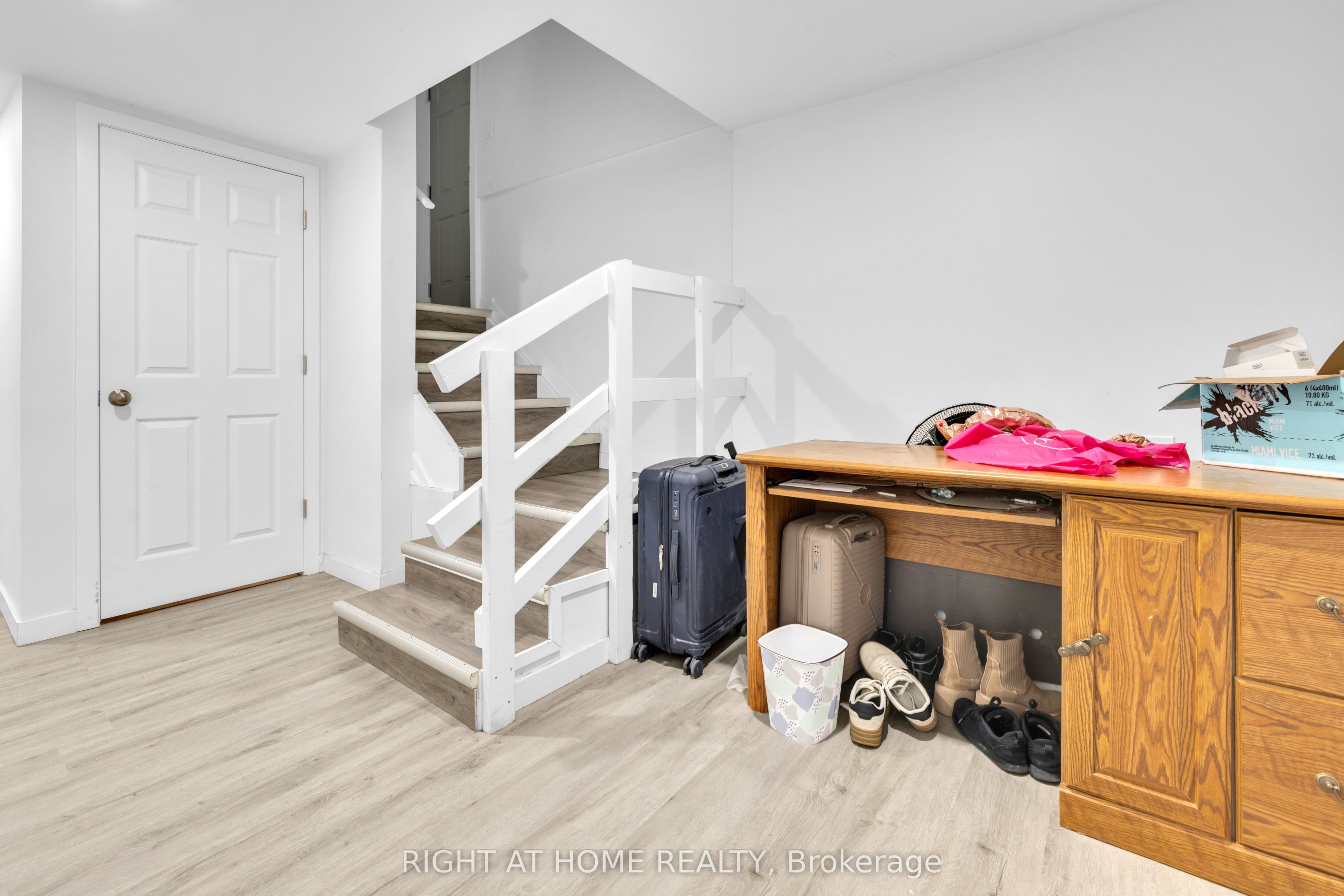 539 Campbell Avenue Property Photo 8