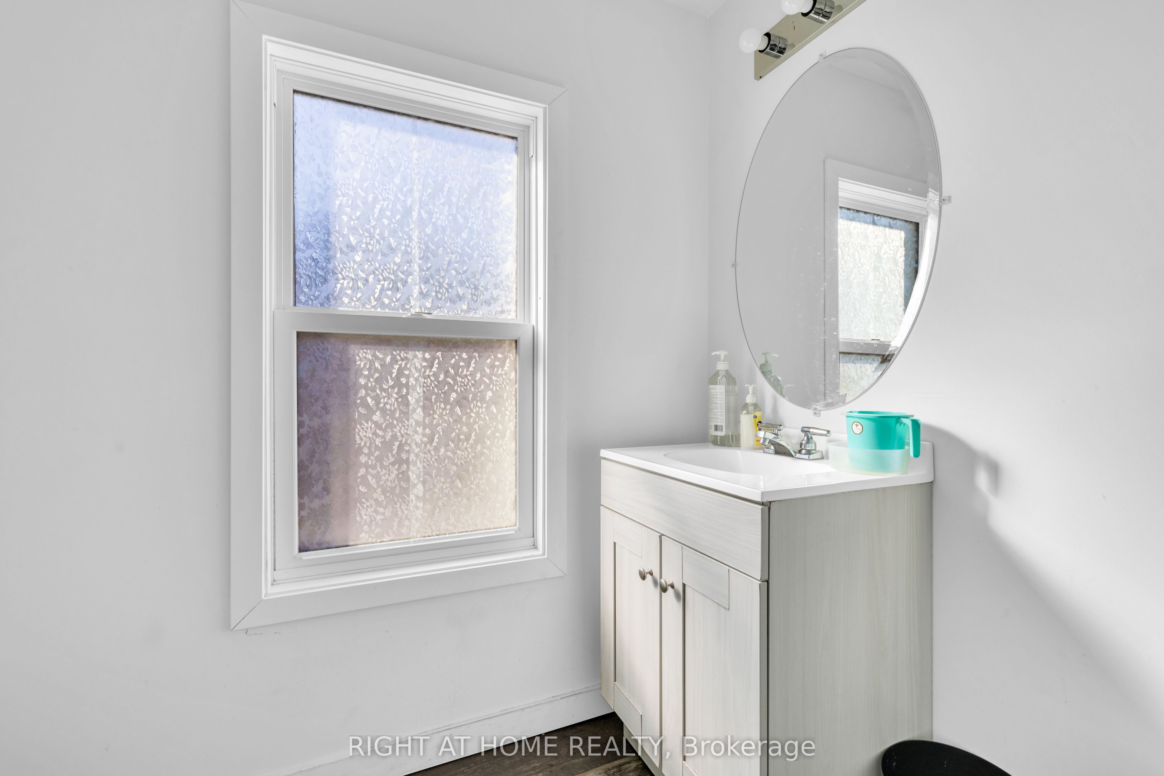 539 Campbell Avenue Property Photo 15