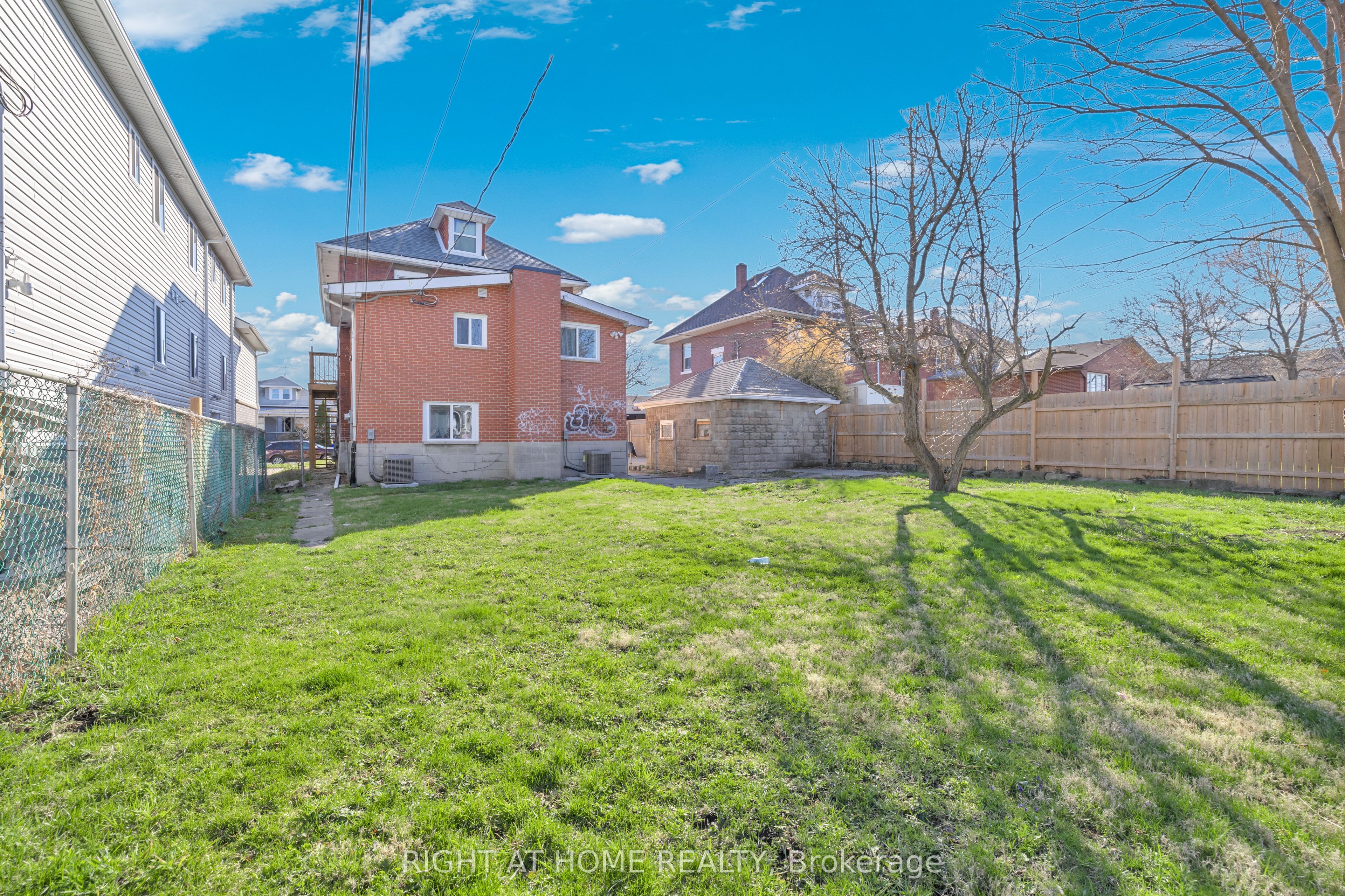 539 Campbell Avenue Property Photo 23