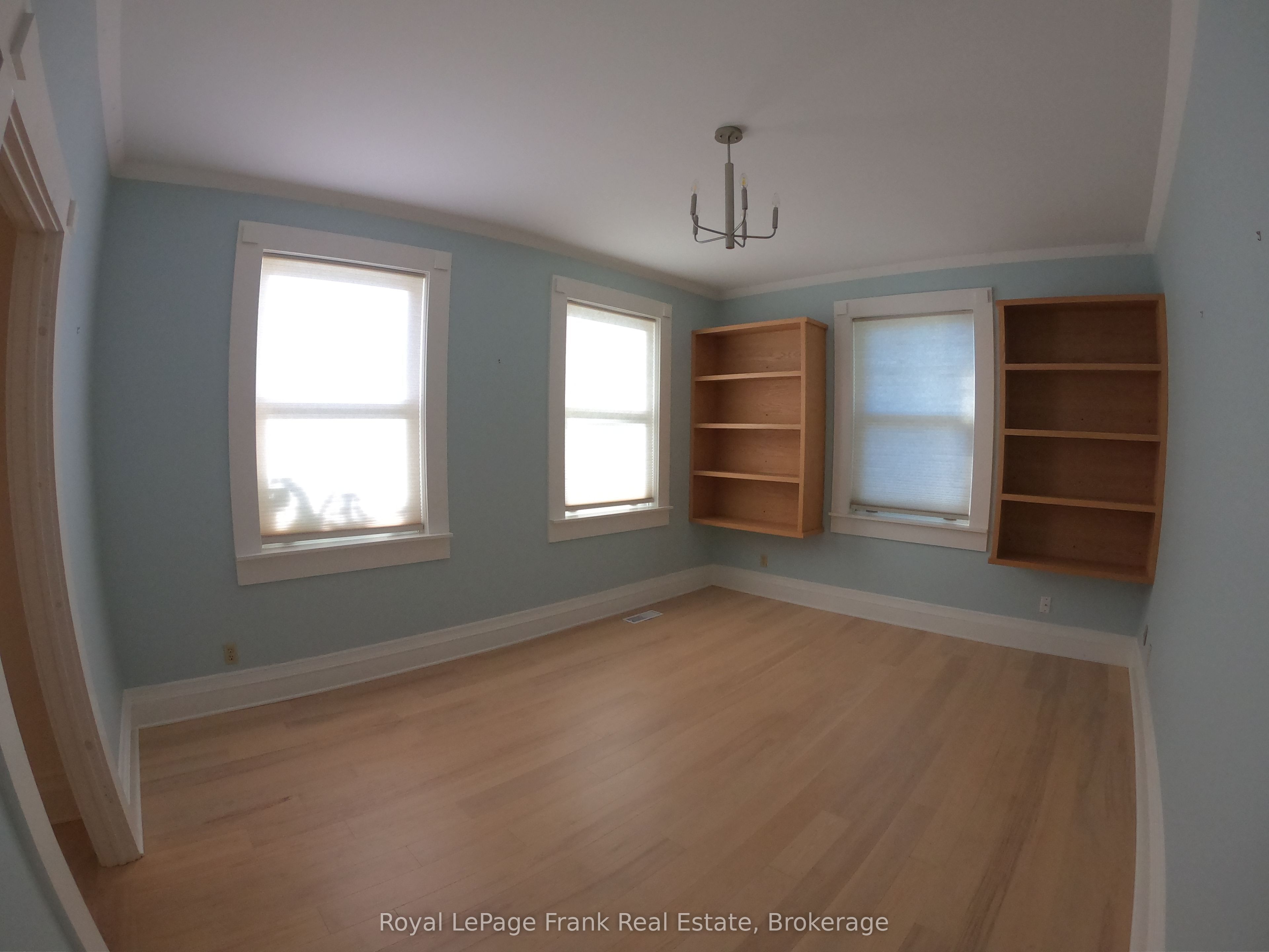 40 Tremaine Terrace Property Photo 16