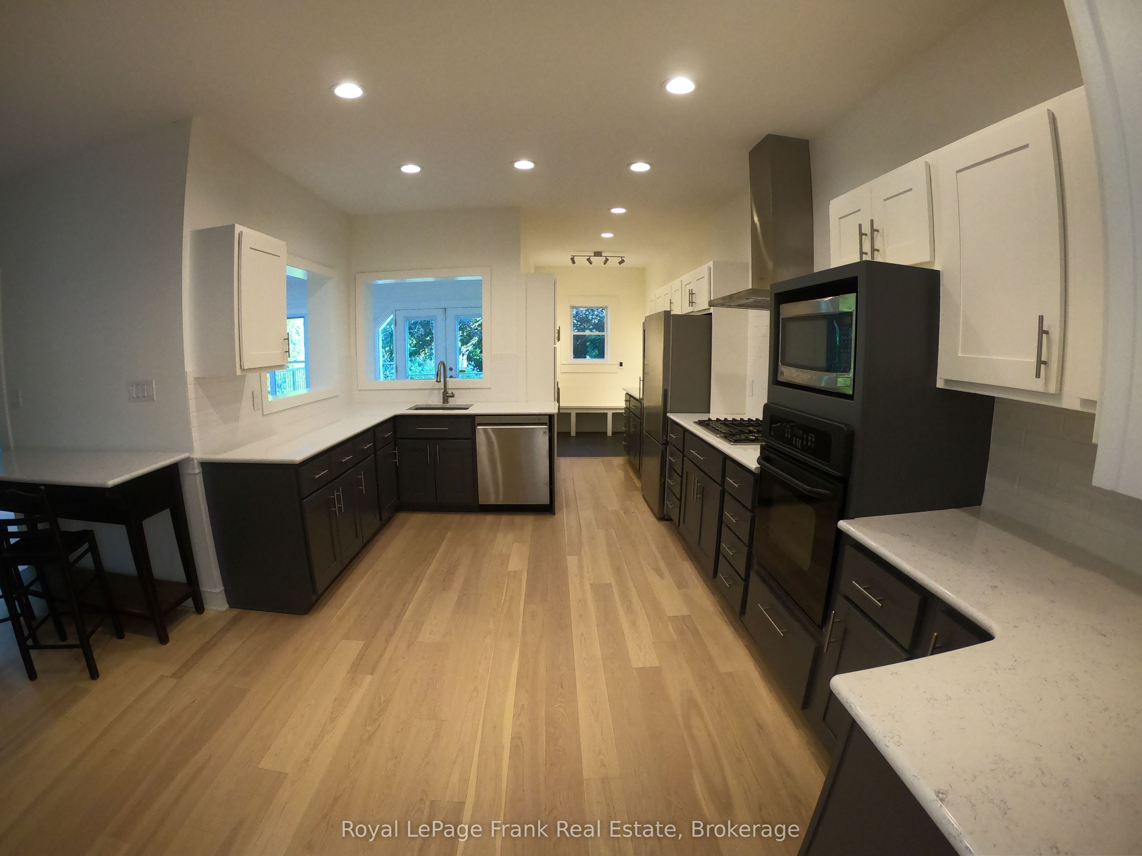 40 Tremaine Terrace Property Photo 18