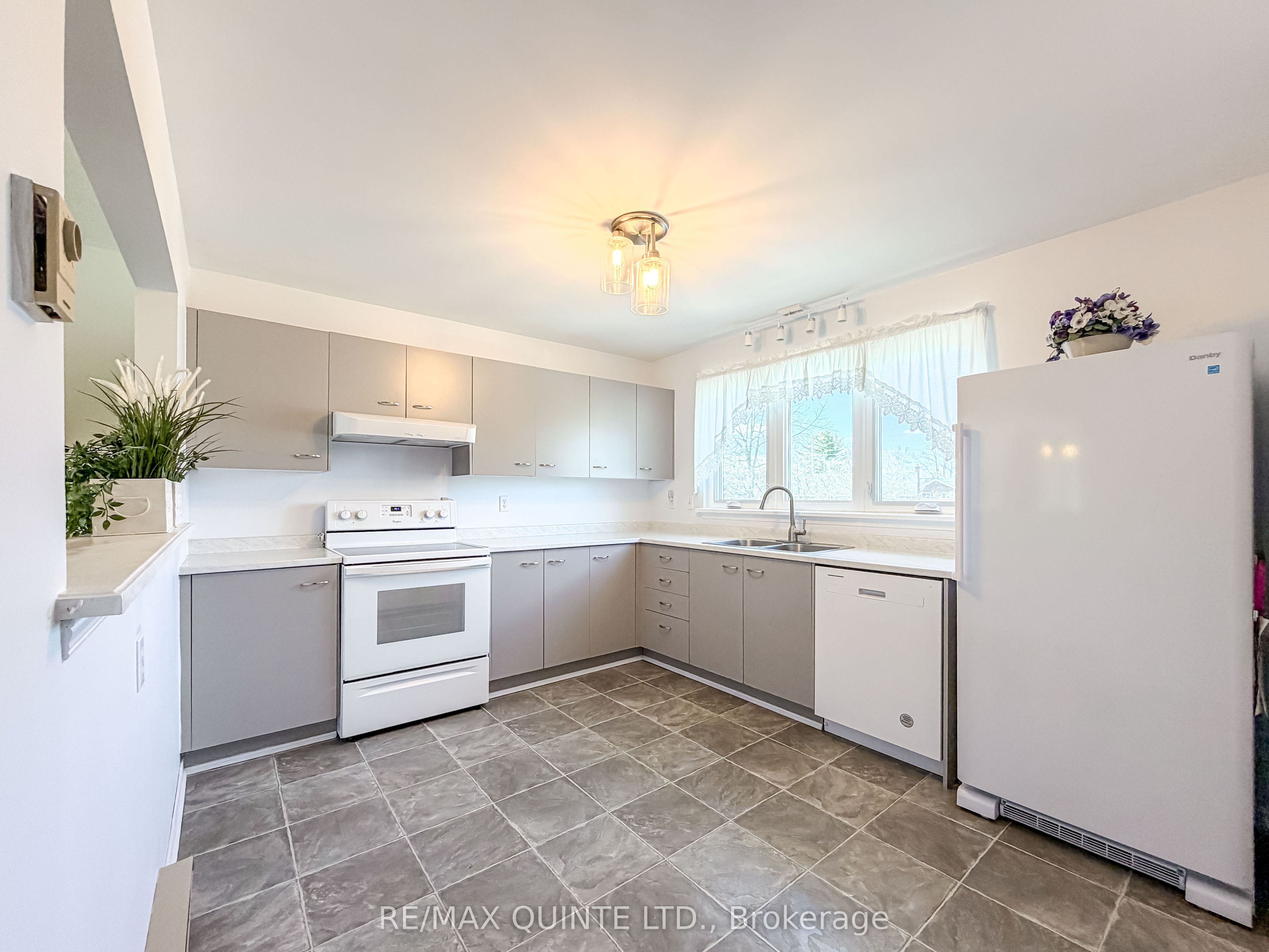 179 Herchimer Avenue 10 Property Photo 11