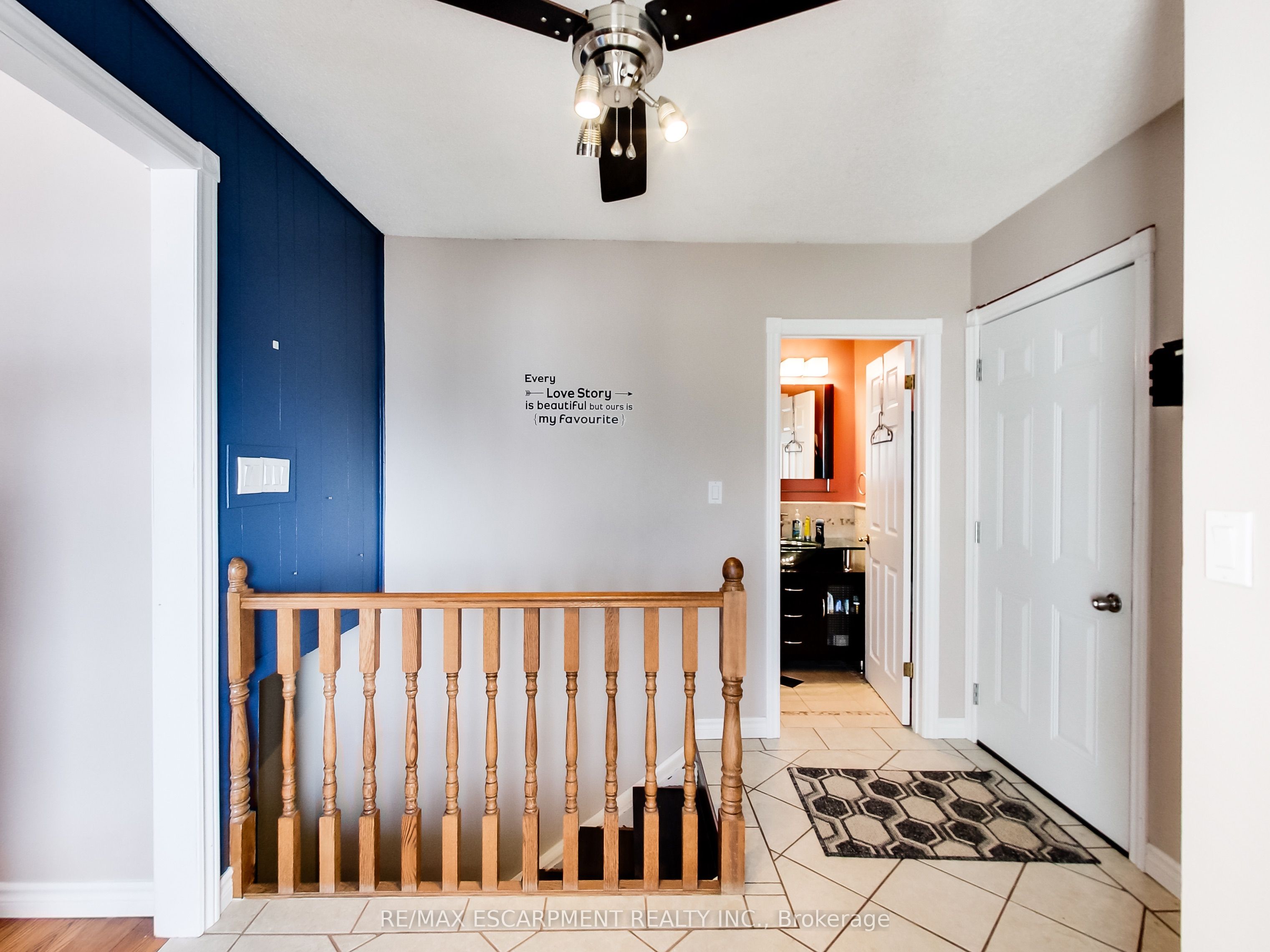 9183 Silver Street Property Photo 5