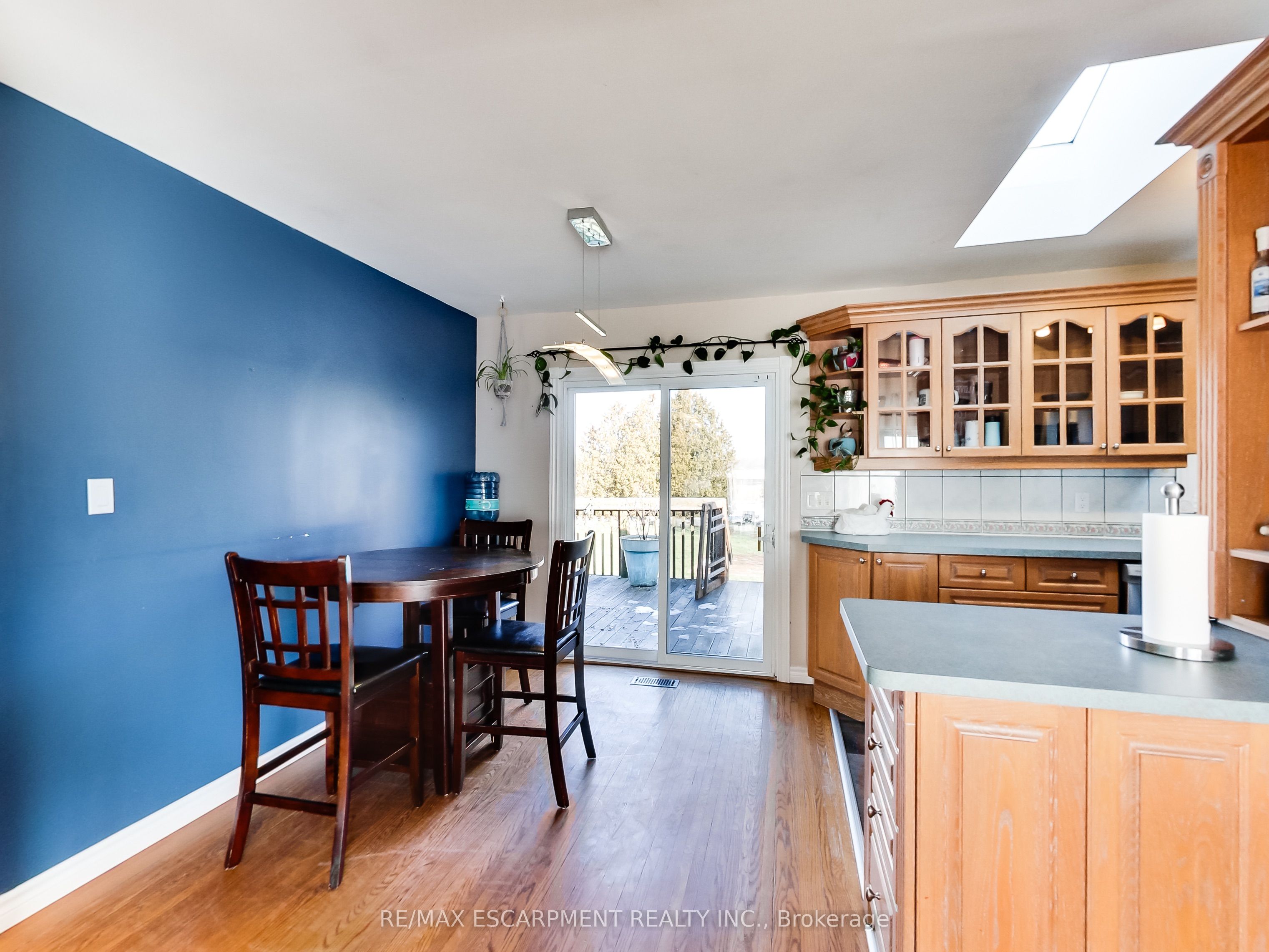 9183 Silver Street Property Photo 12