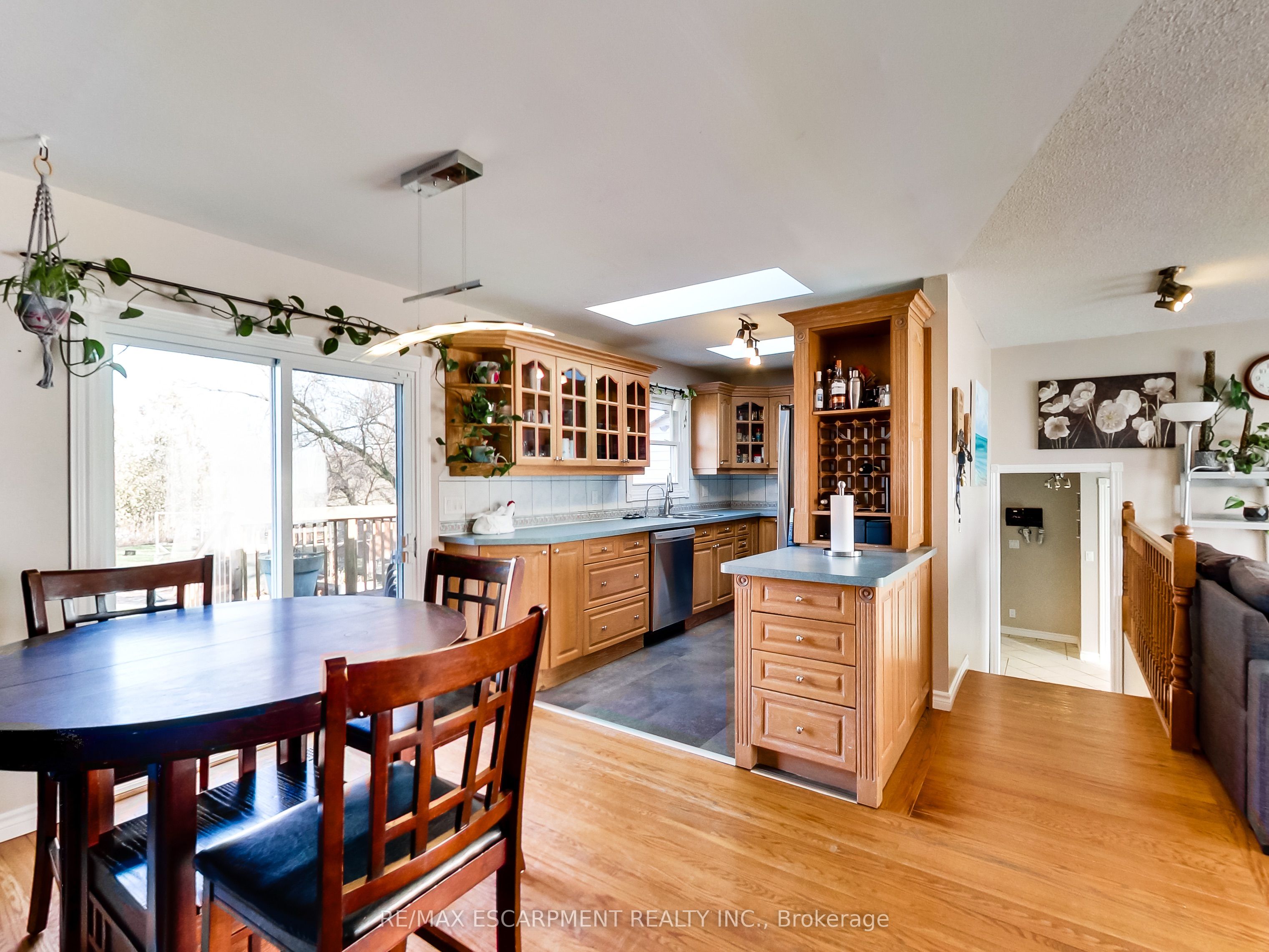9183 Silver Street Property Photo 18