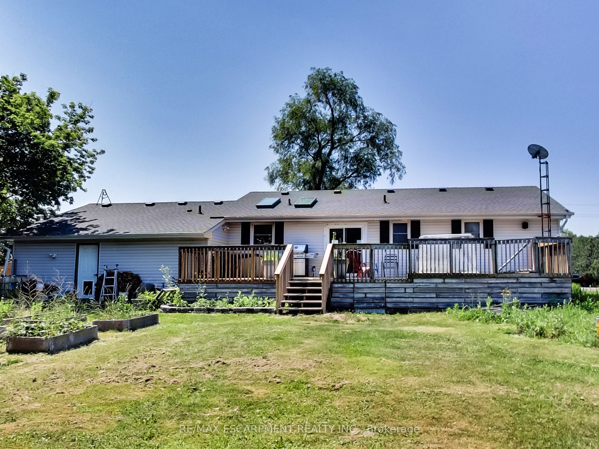 9183 Silver Street Property Photo 42