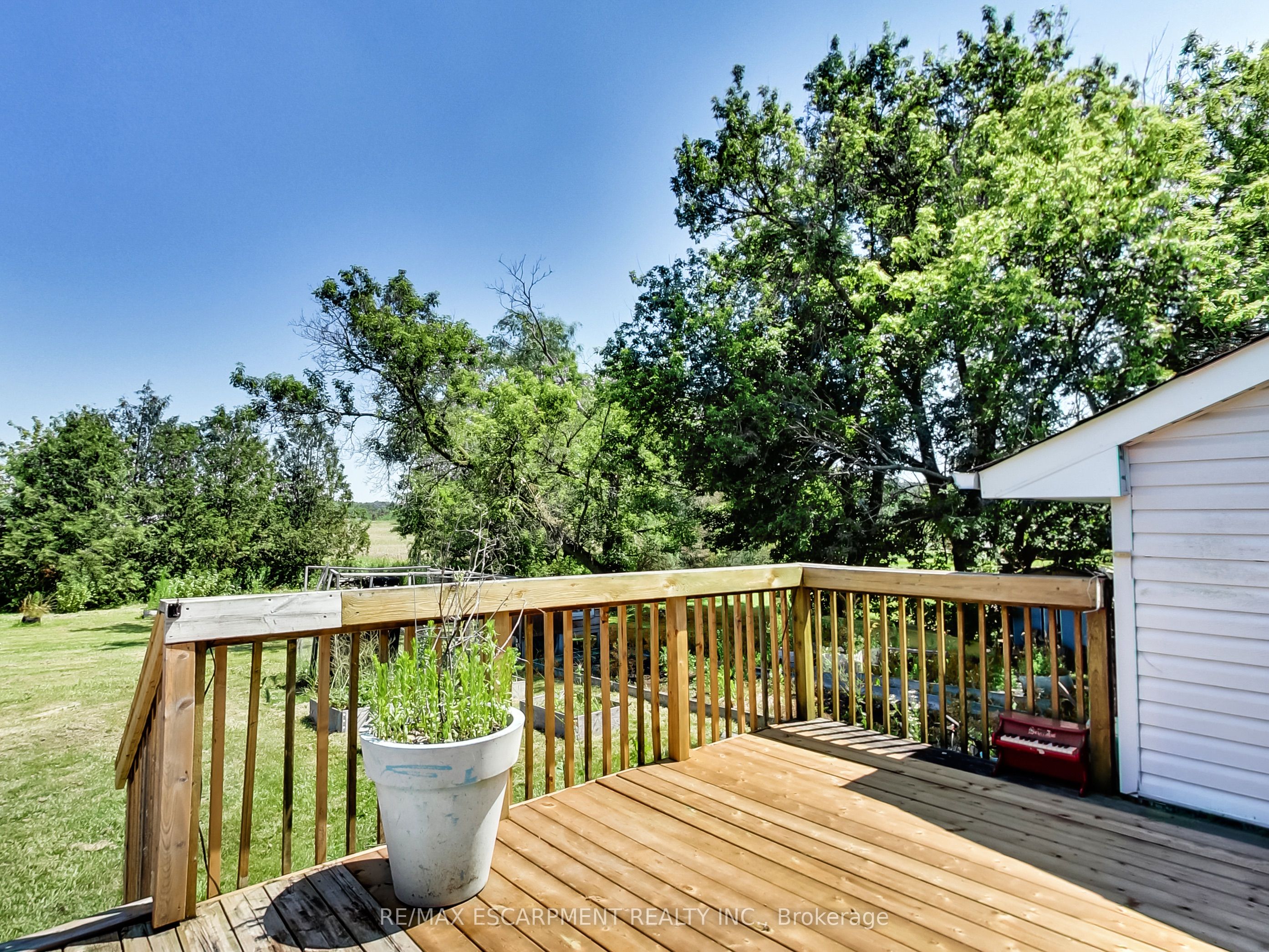 9183 Silver Street Property Photo 46
