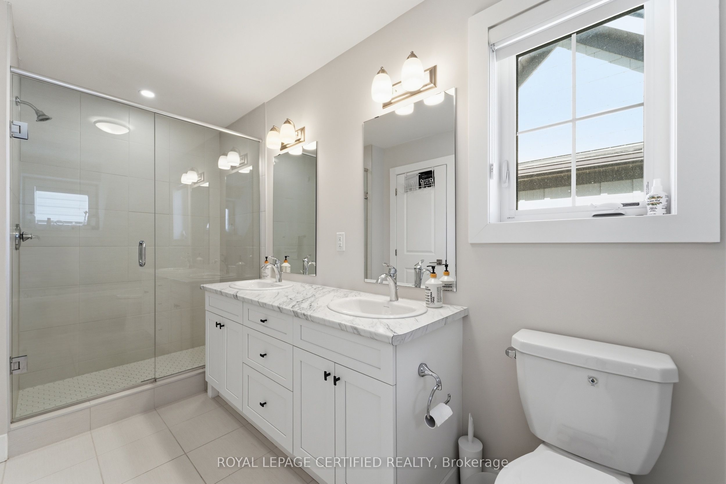 146 Sycamore Street Property Photo 15