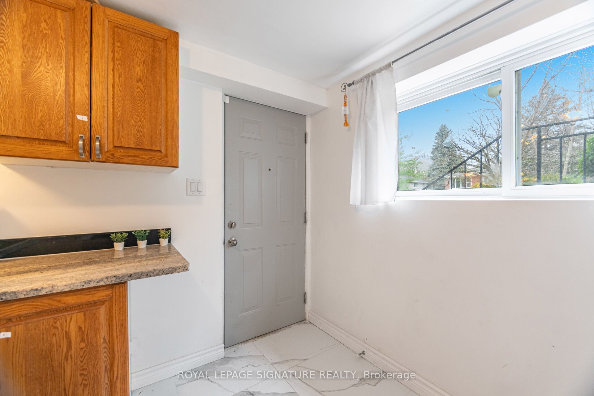 406 Tamarack Drive Property Photo 34