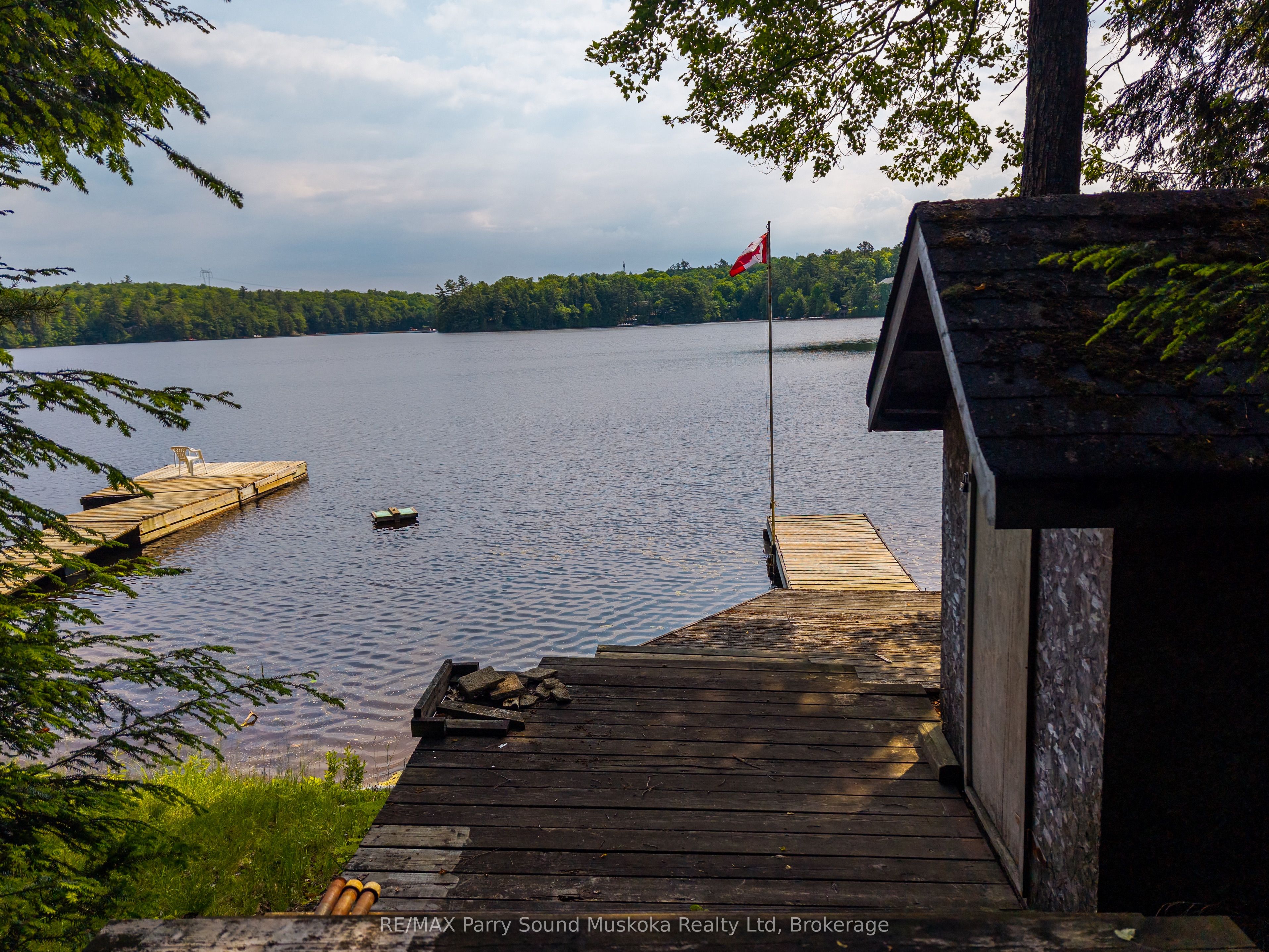 40 Loon Echo Trail Property Photo 1