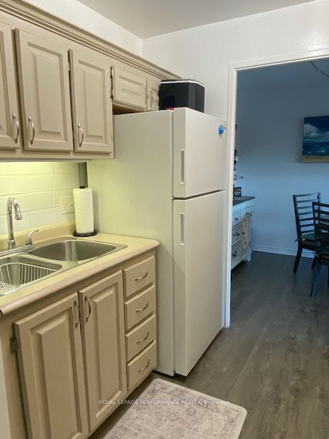 308 Second Street E 804 Property Photo 6