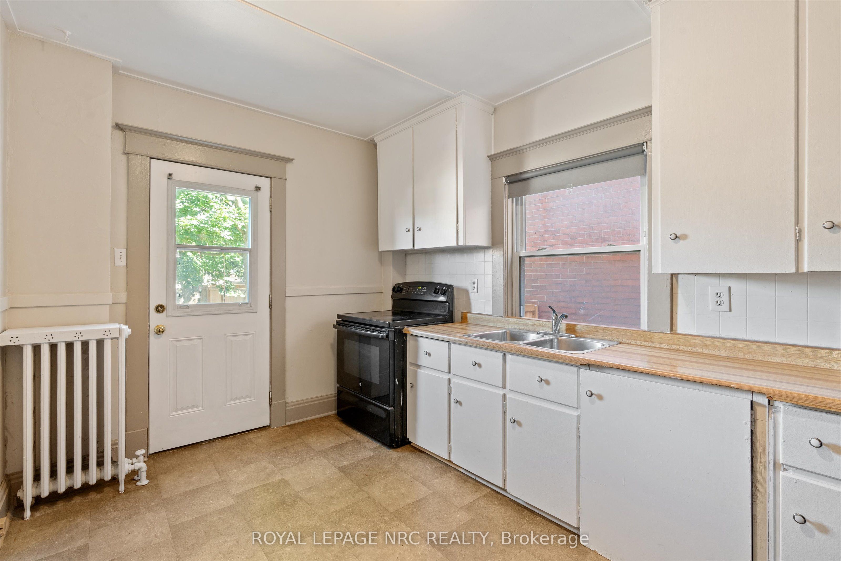 41 Louisa Street Property Photo 7