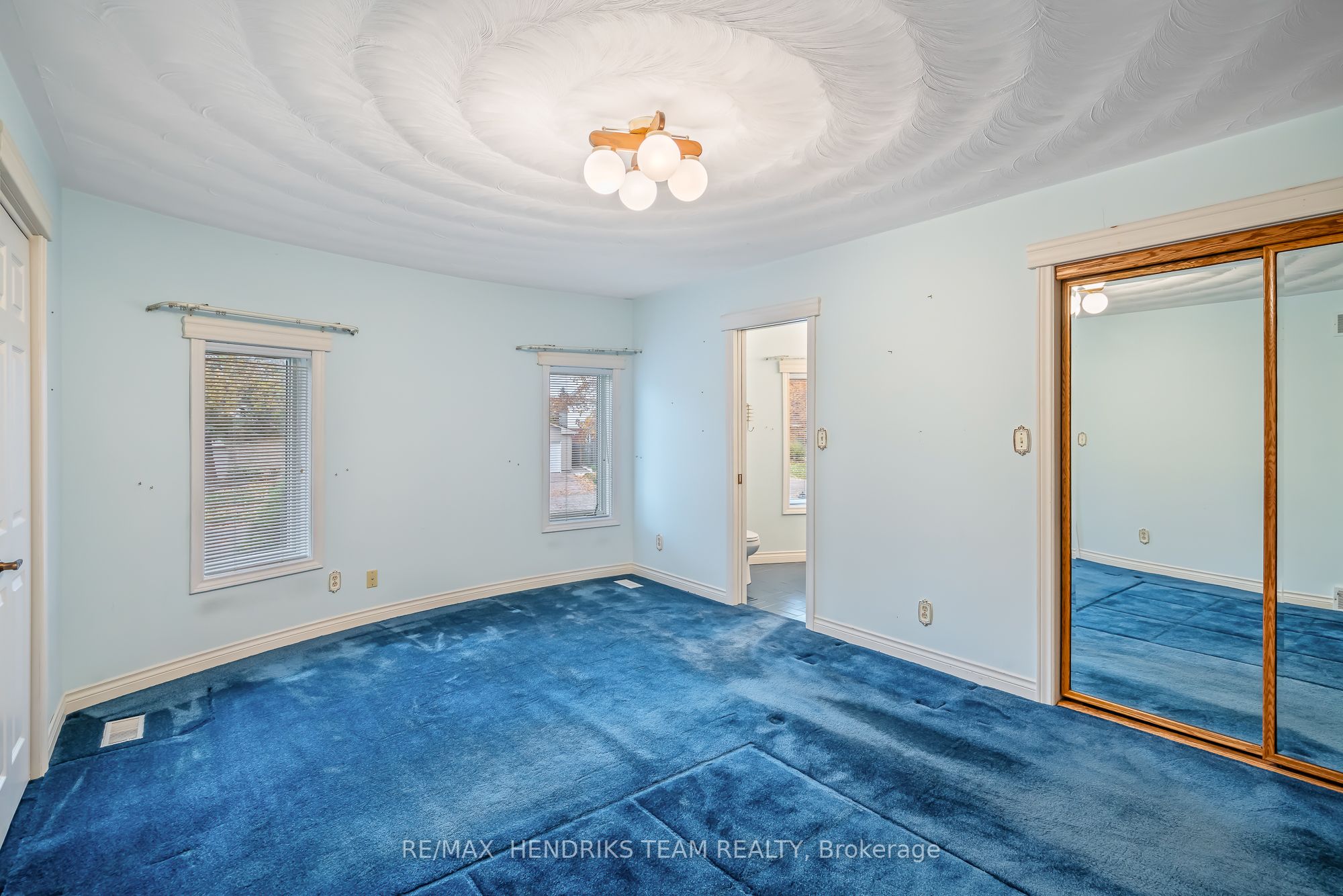 85 Westgate Park Drive Property Photo 17