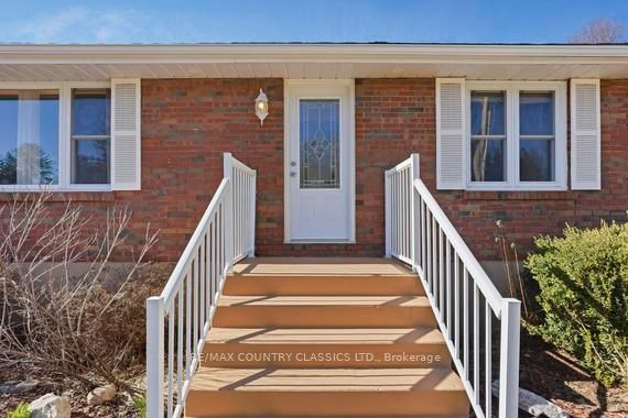 99 Maple Street Property Photo 13