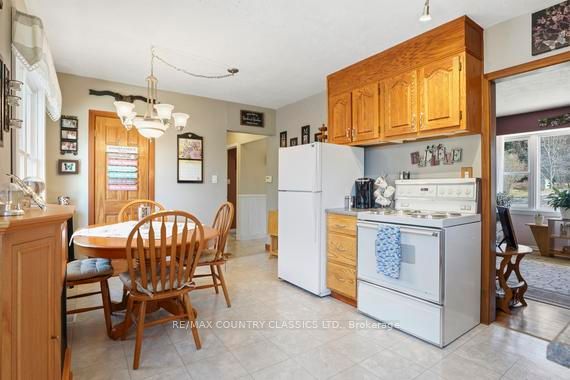 99 Maple Street Property Photo 16