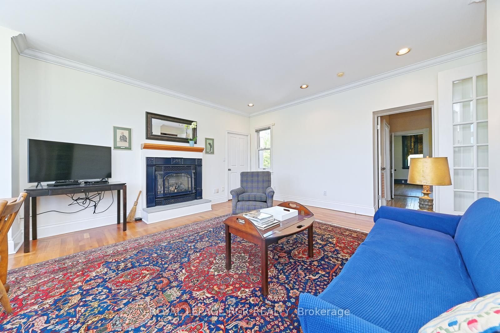 836206 4th Line Property Photo 18